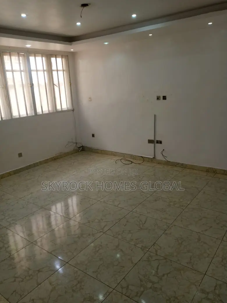 1bdrm Apartment in Agungi for rent