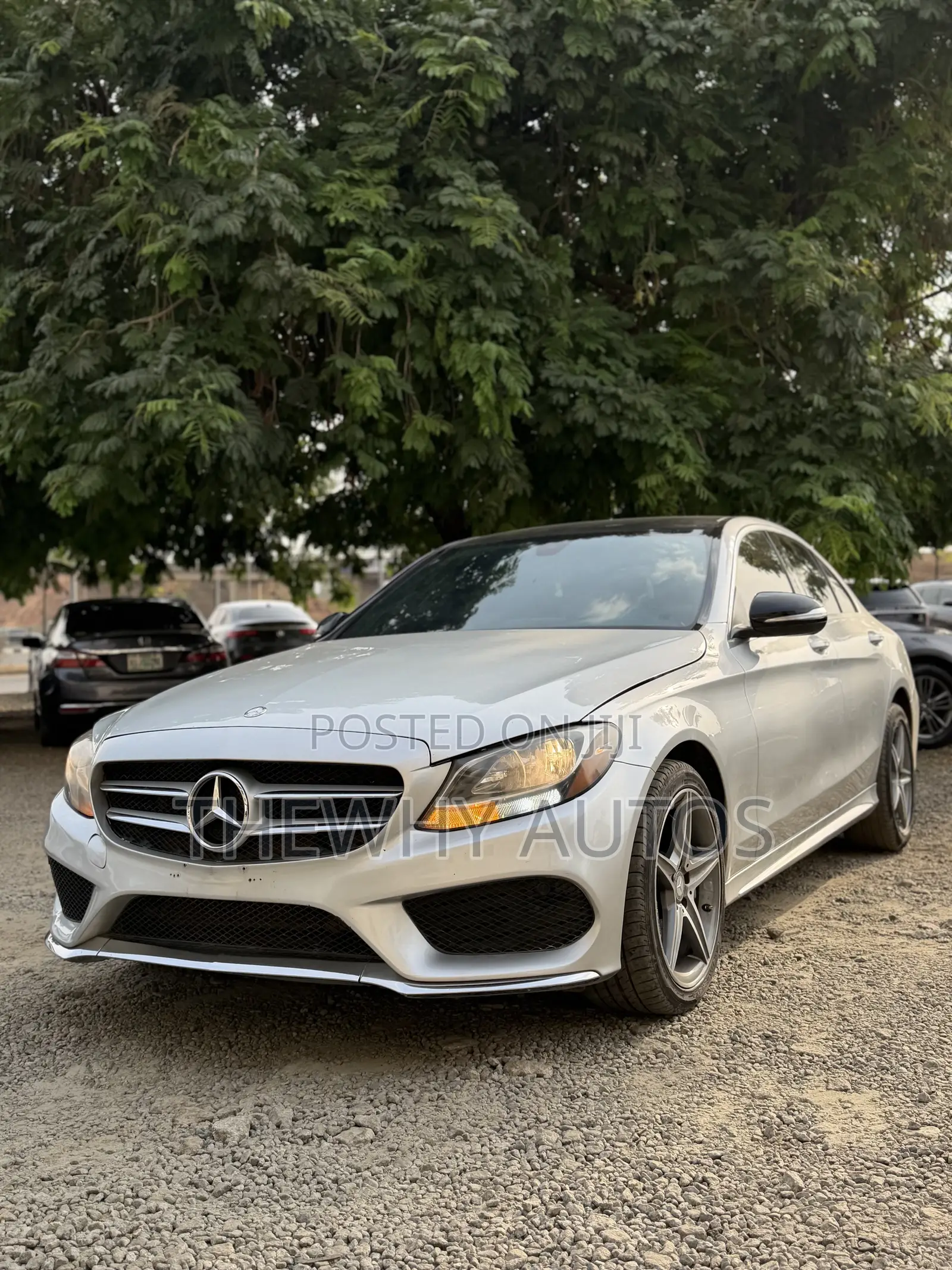 Mercedes-Benz C300 Luxury 4dr AWD 4Matic Sedan (2.0L 4cyl 7A) 2015