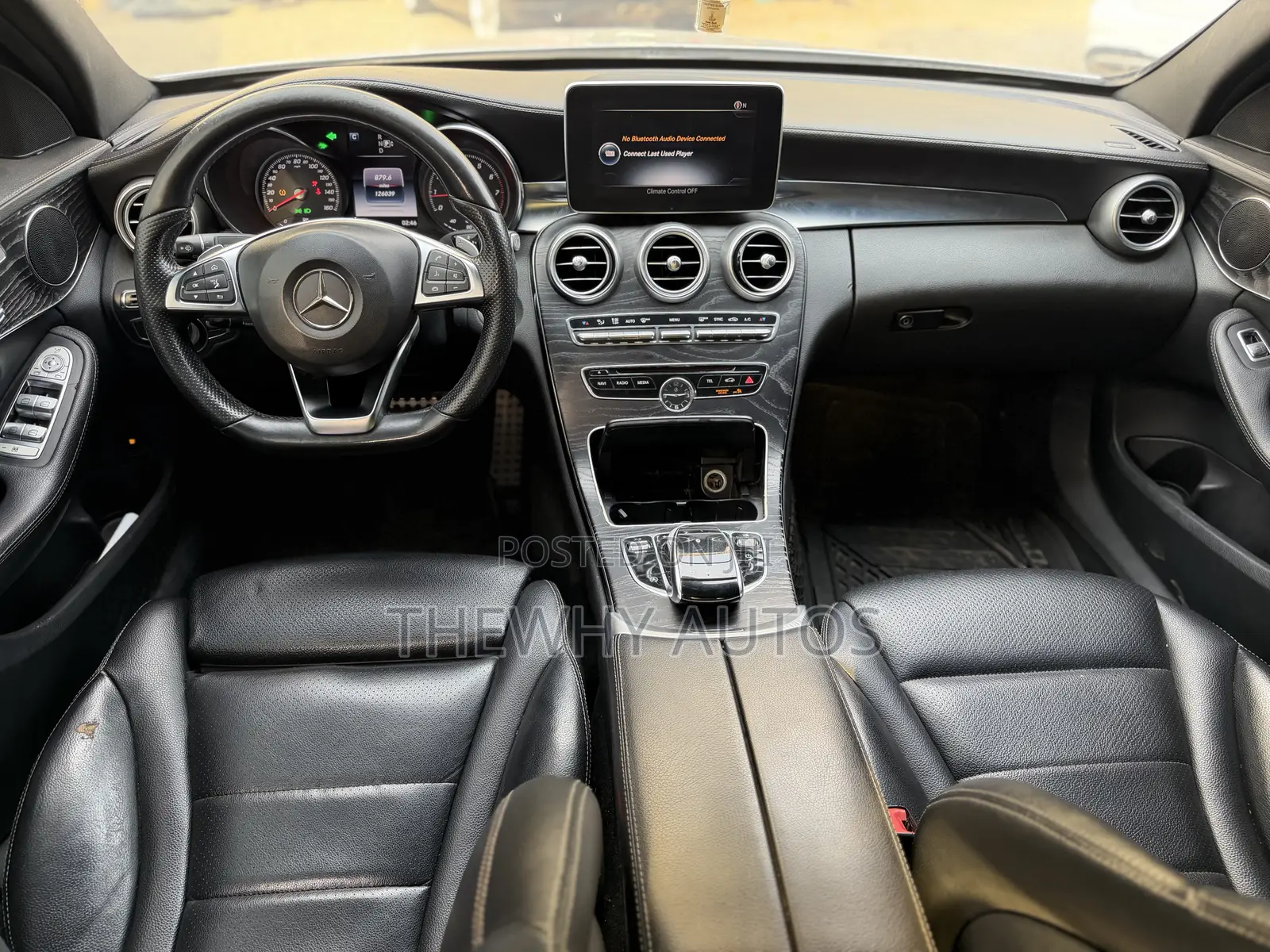 Mercedes-Benz C300 Luxury 4dr AWD 4Matic Sedan (2.0L 4cyl 7A) 2015