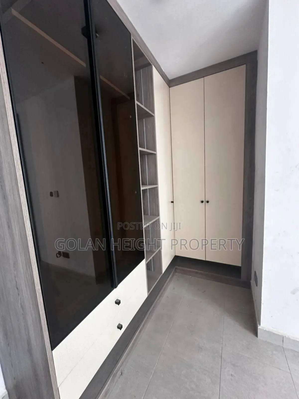 4bdrm Townhouse / Terrace in Diplomatic City Zone, Katampe Extension