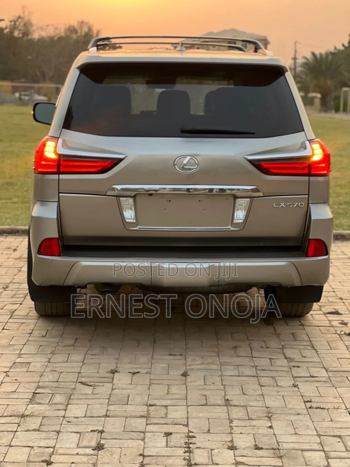 Lexus LX 570 (5 seats) AWD 2017 Brown