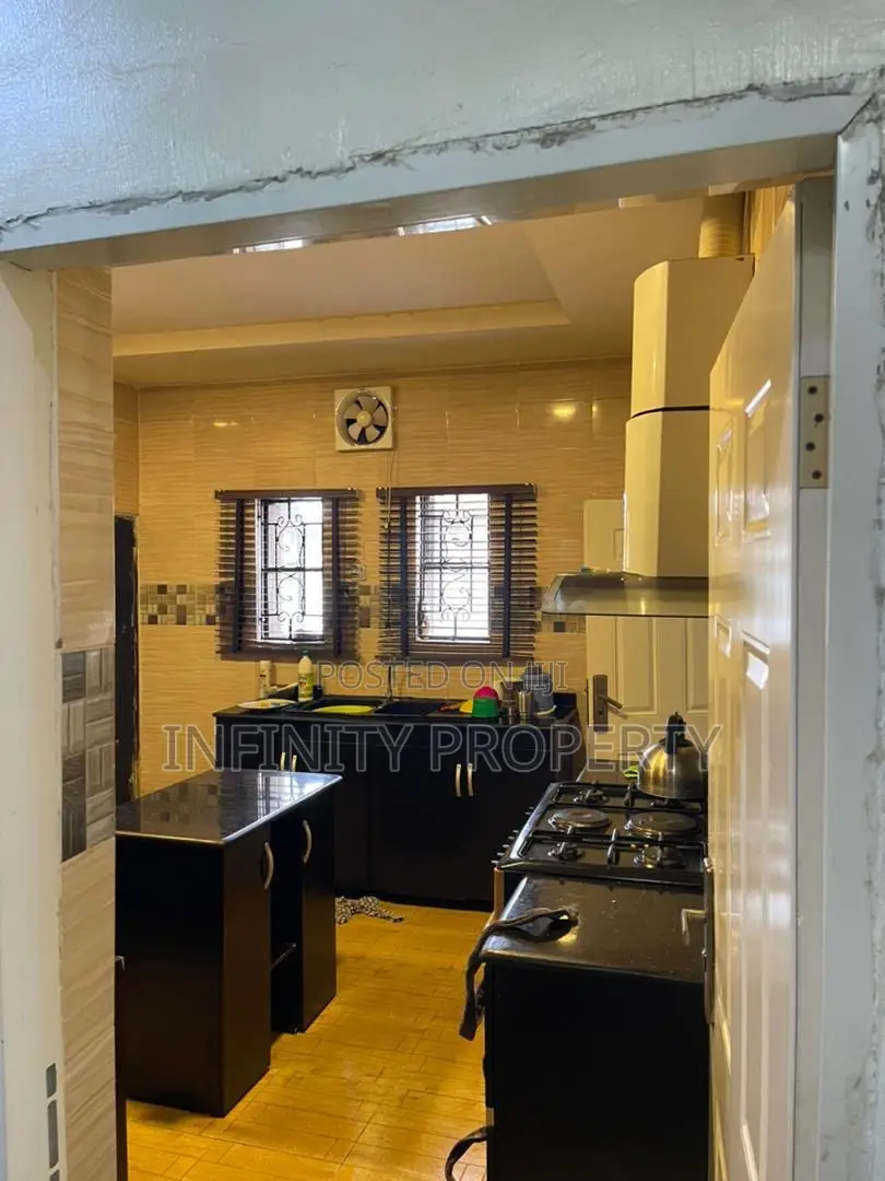 5bdrm Duplex in Guobadia, Benin City for sale