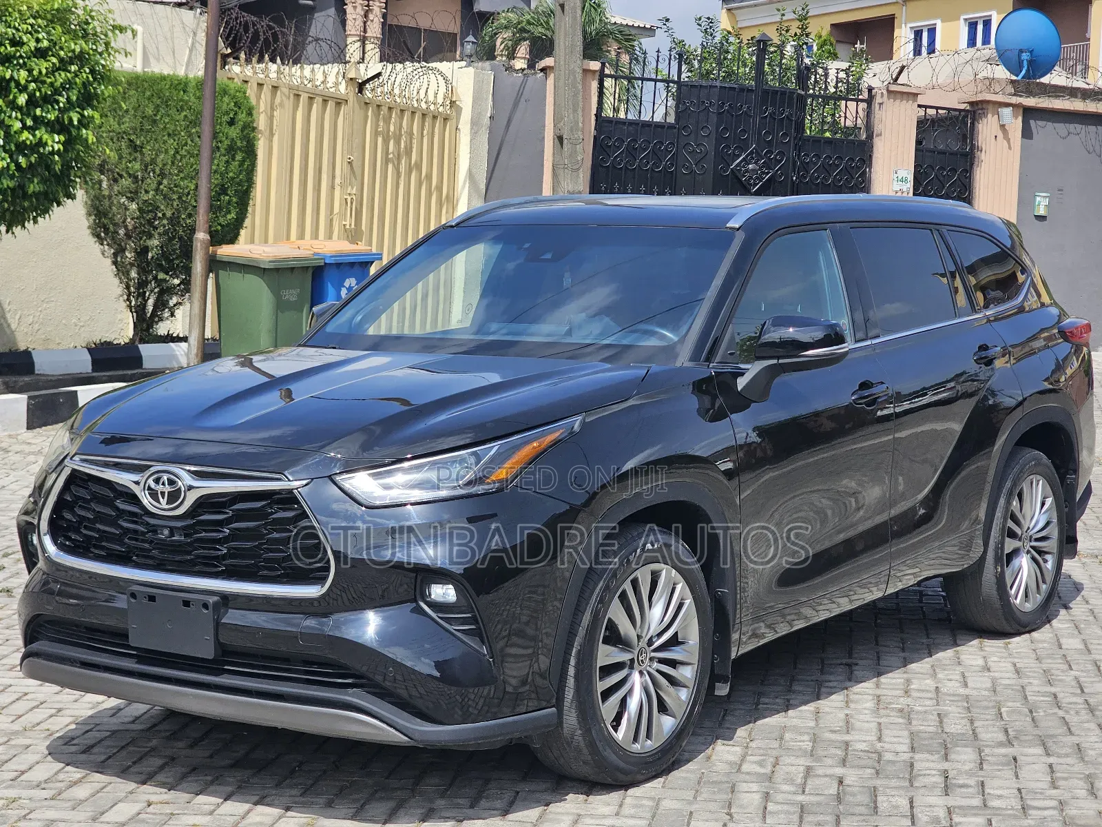 Toyota Highlander Platinum 2022 Black