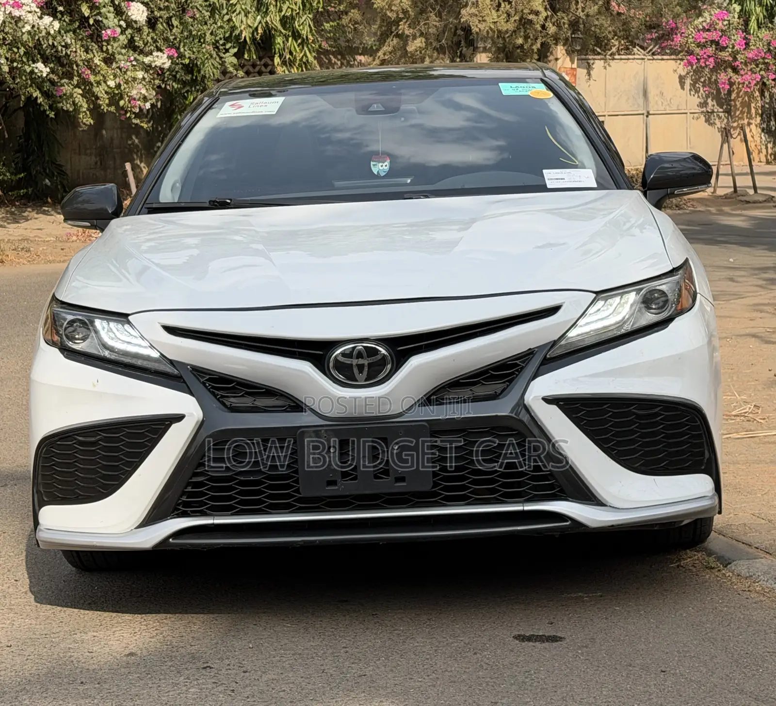 Toyota Camry XSE V6 2023 White