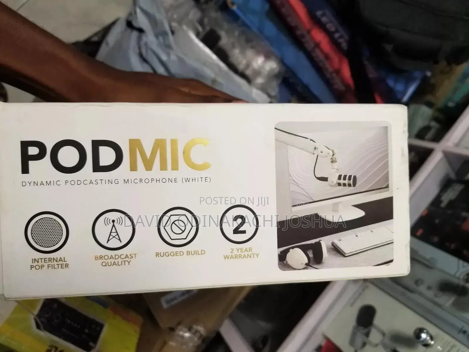 Røde Podmic, A Dynamic Podcasting Microphone.