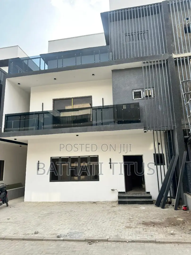 4bdrm Duplex in Katampe Extension for rent