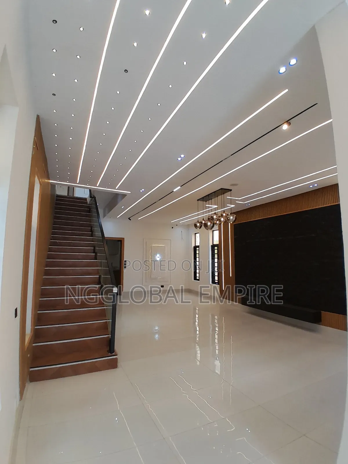 5bdrm Duplex in Lekki Palm City, Ado / Ajah for sale