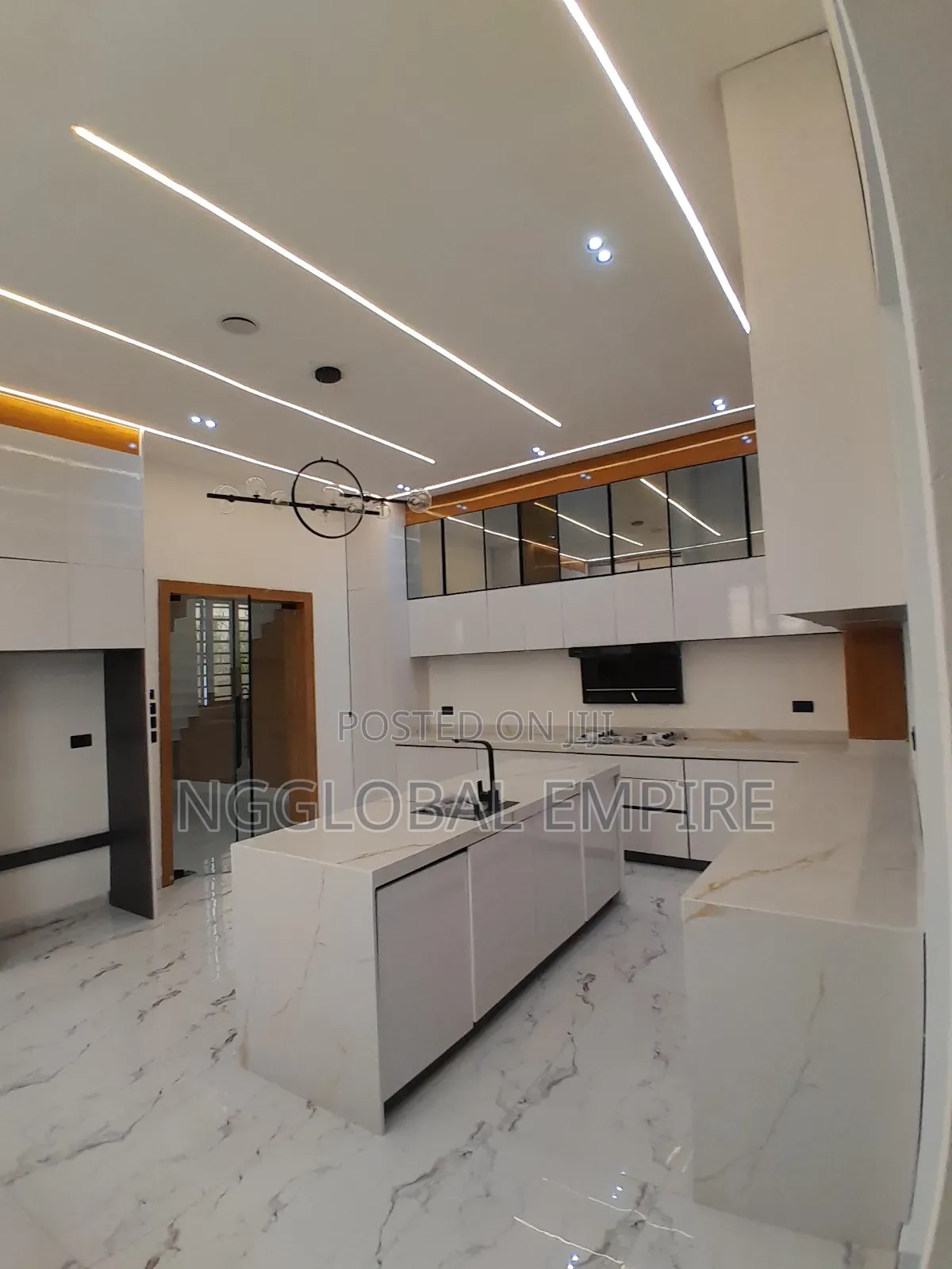 5bdrm Duplex in Lekki Palm City, Ado / Ajah for sale