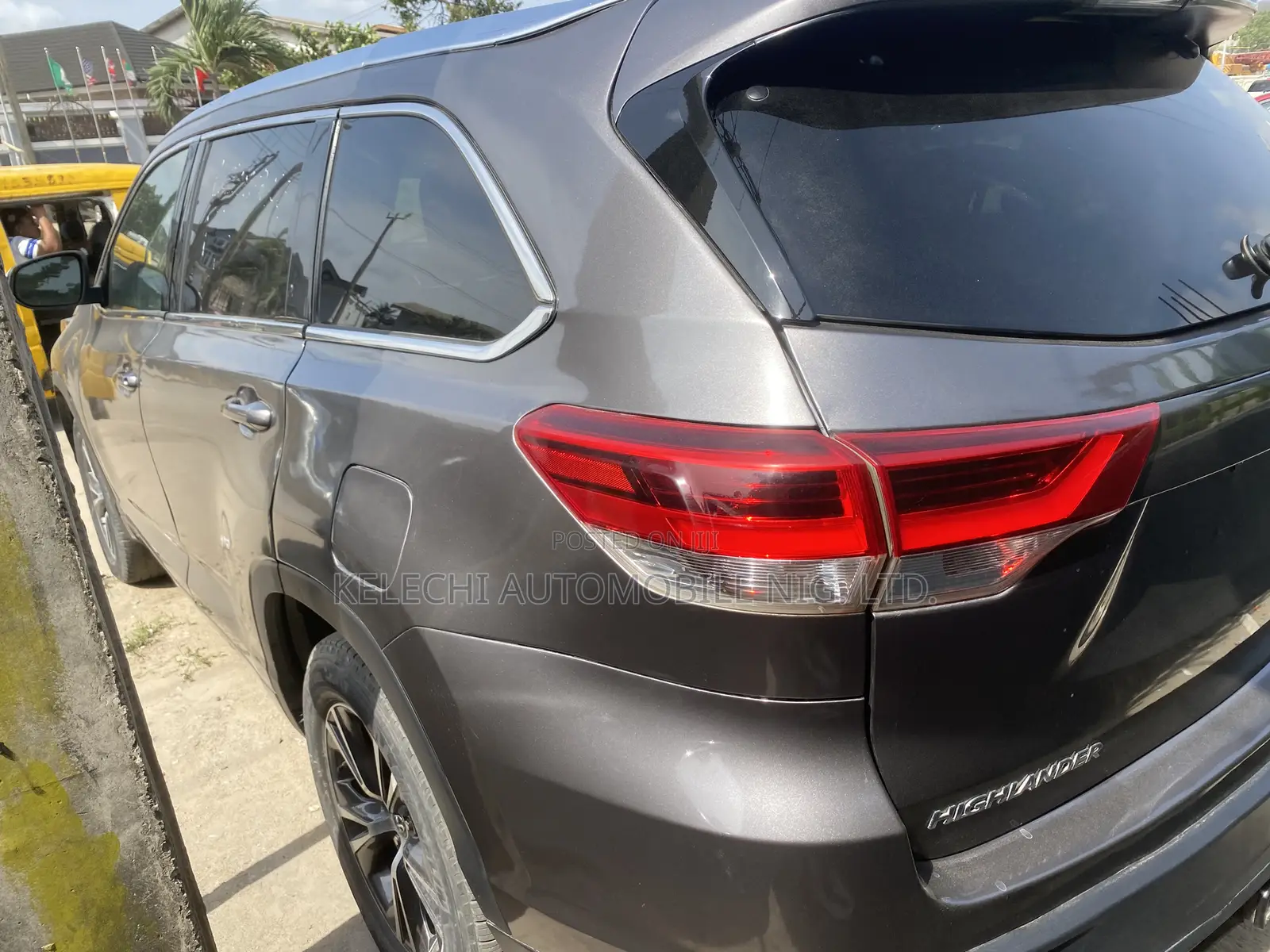 Toyota Highlander LE Plus 4dr SUV (3.5L 6cyl 6A) 2015 Gray