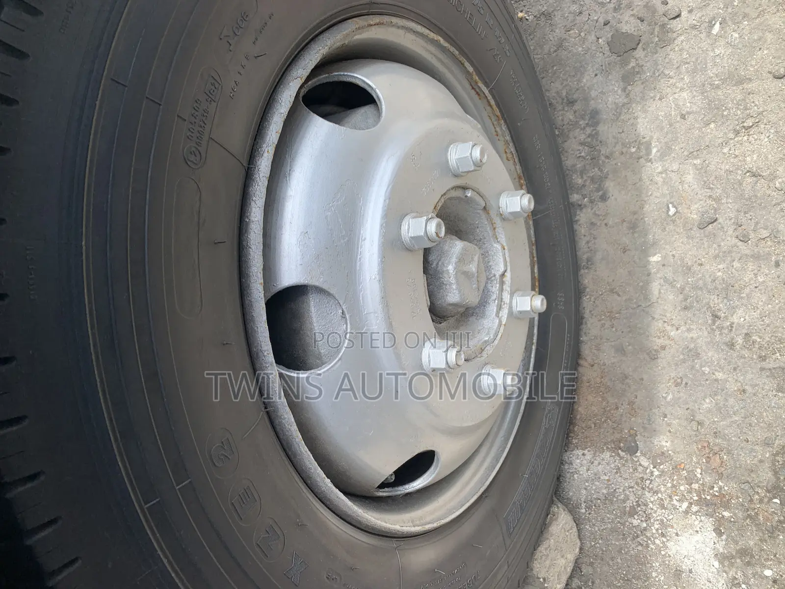 Mercedes Benz 814 Cooling Van