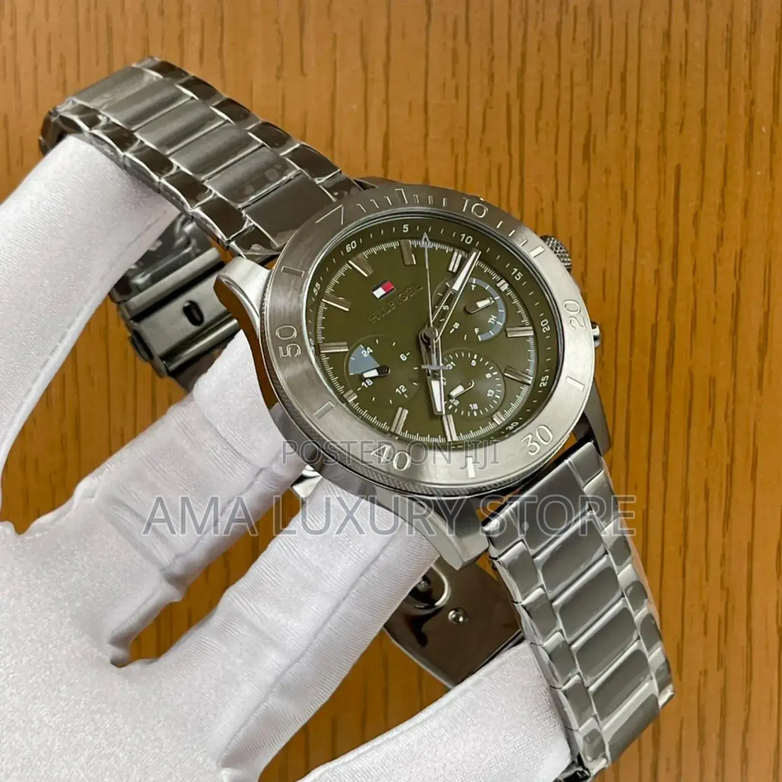 Tommy Hilfiger Luxury Designer Chain Strap Wristwatches