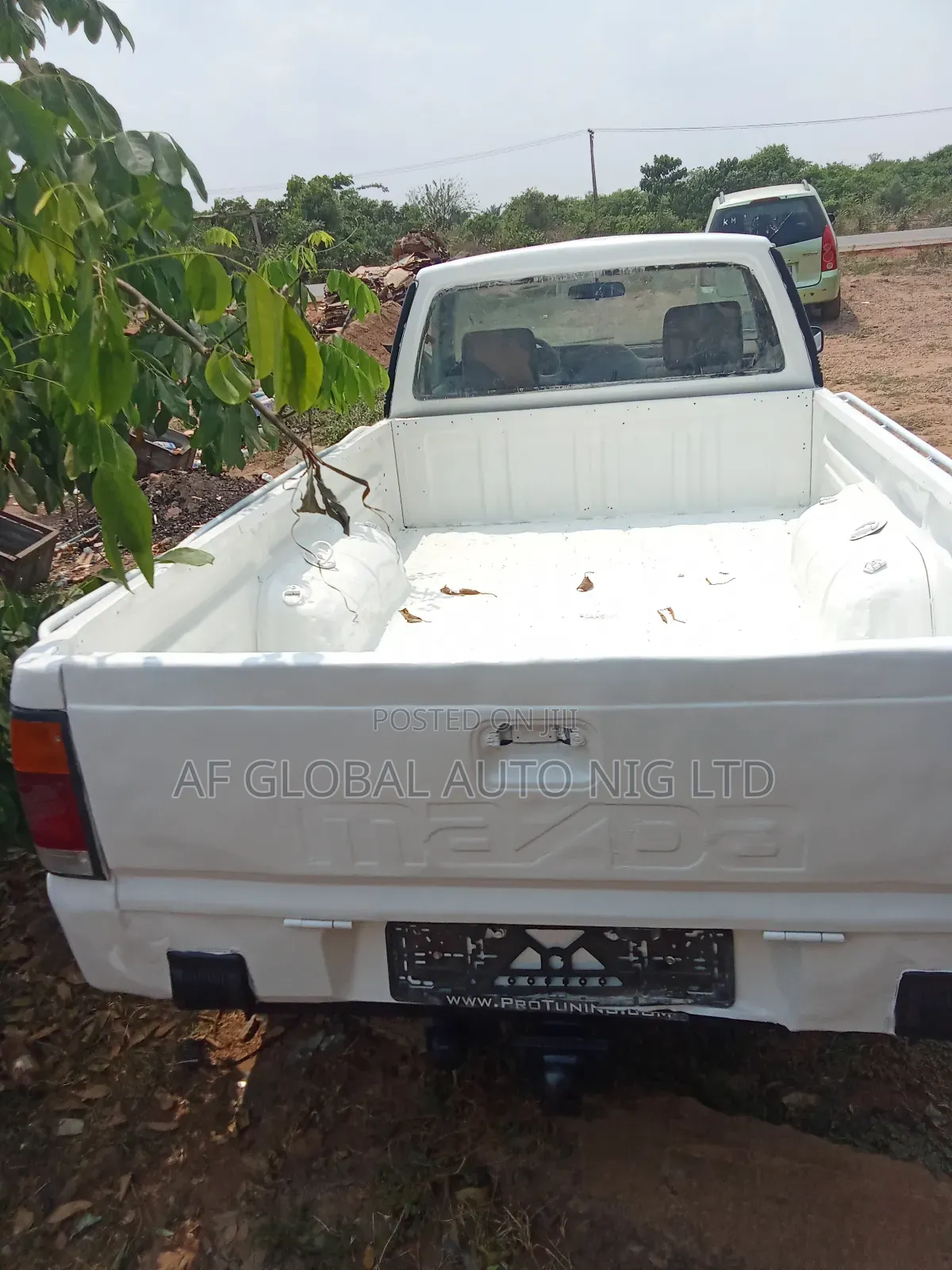 Mazda B 1997 White