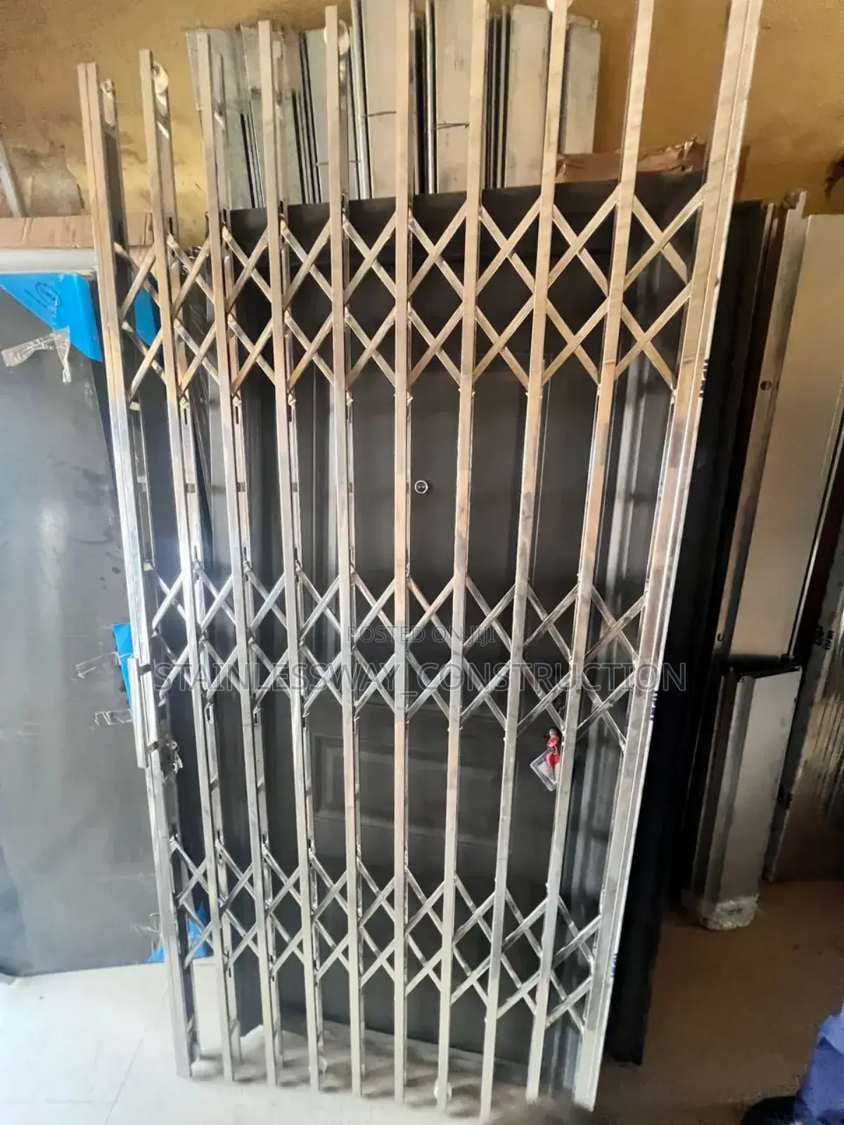 Stainless Collapsible Doir