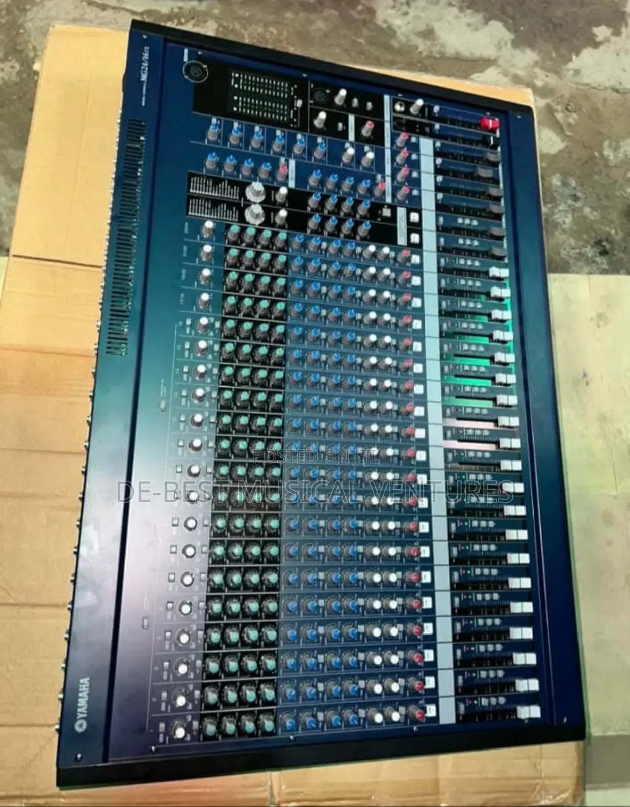 Yamaha Mg24/14fx Mixing Console Professional