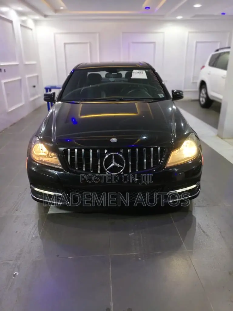Mercedes-Benz C250 2013 Black