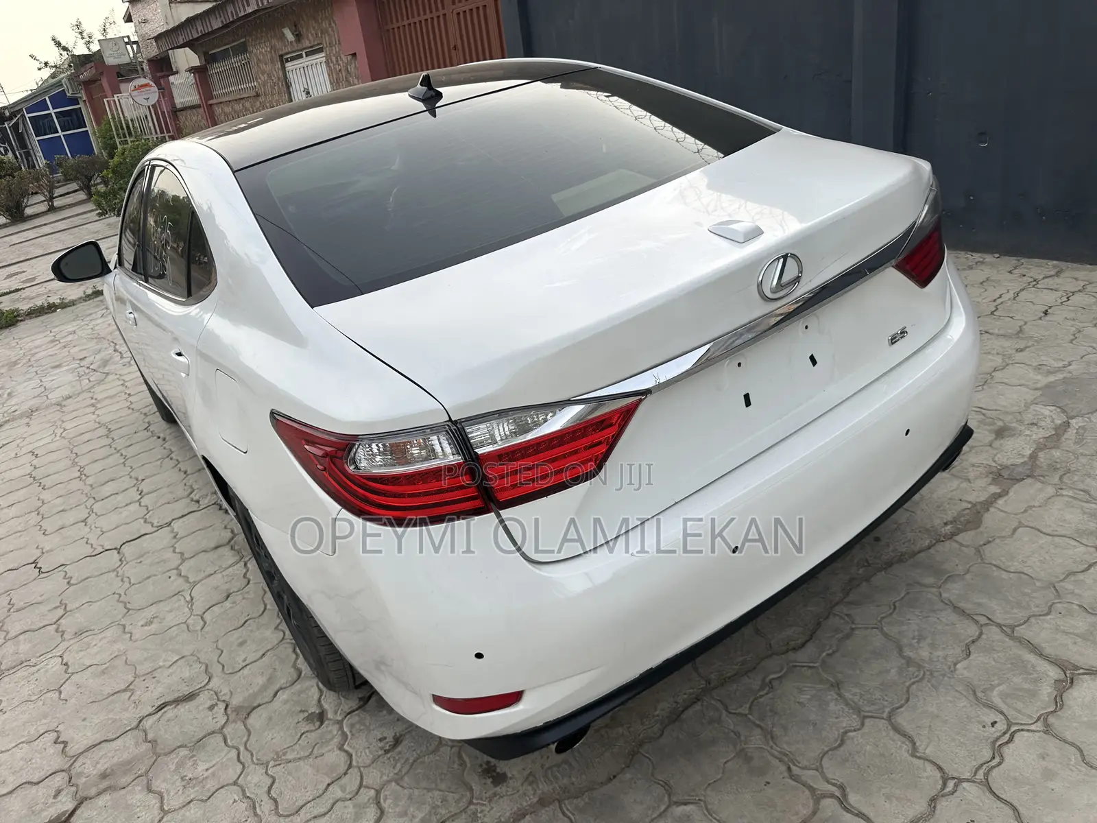 Lexus ES 350 FWD 2013 White