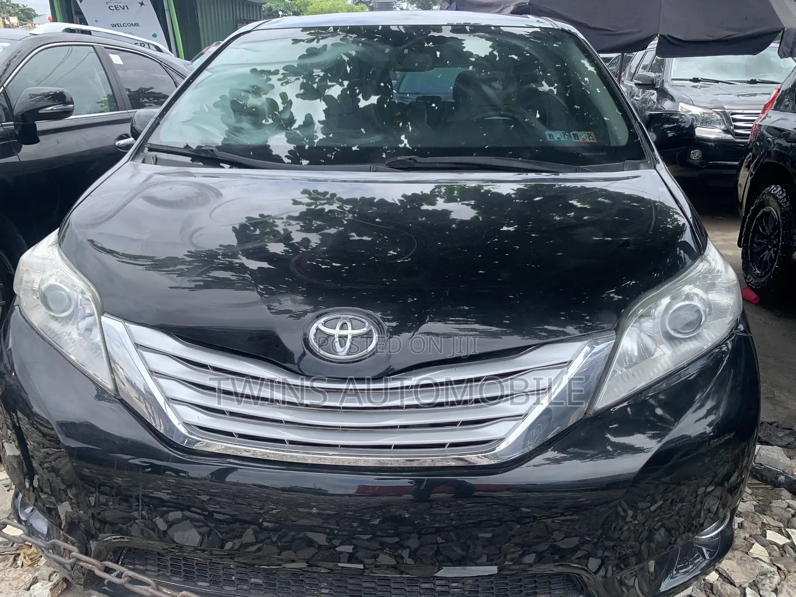 Toyota Sienna LE 7-Passenger Mobility 4dr Minivan (3.5L 6cyl 6A) 2015 Black