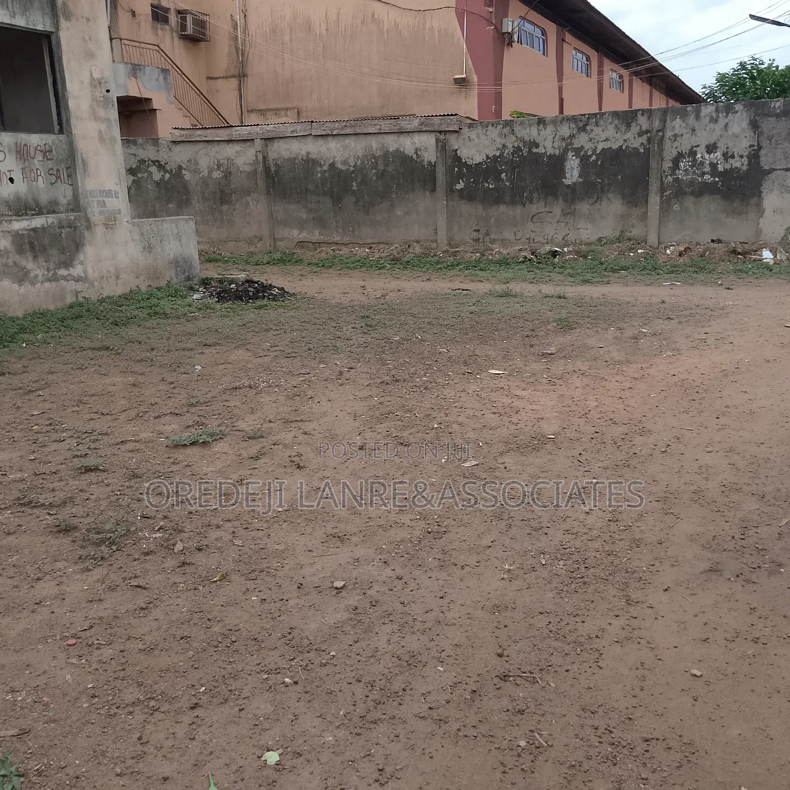 A Prime Multi-Purpose Commercial 1220sqm Property for Sale.