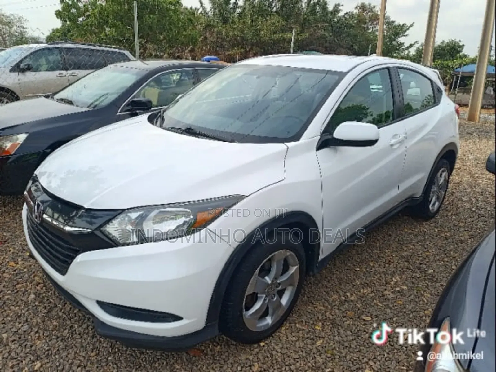Honda HR-V 4dr SUV (1.5L 4cyl CVT) 2016 White