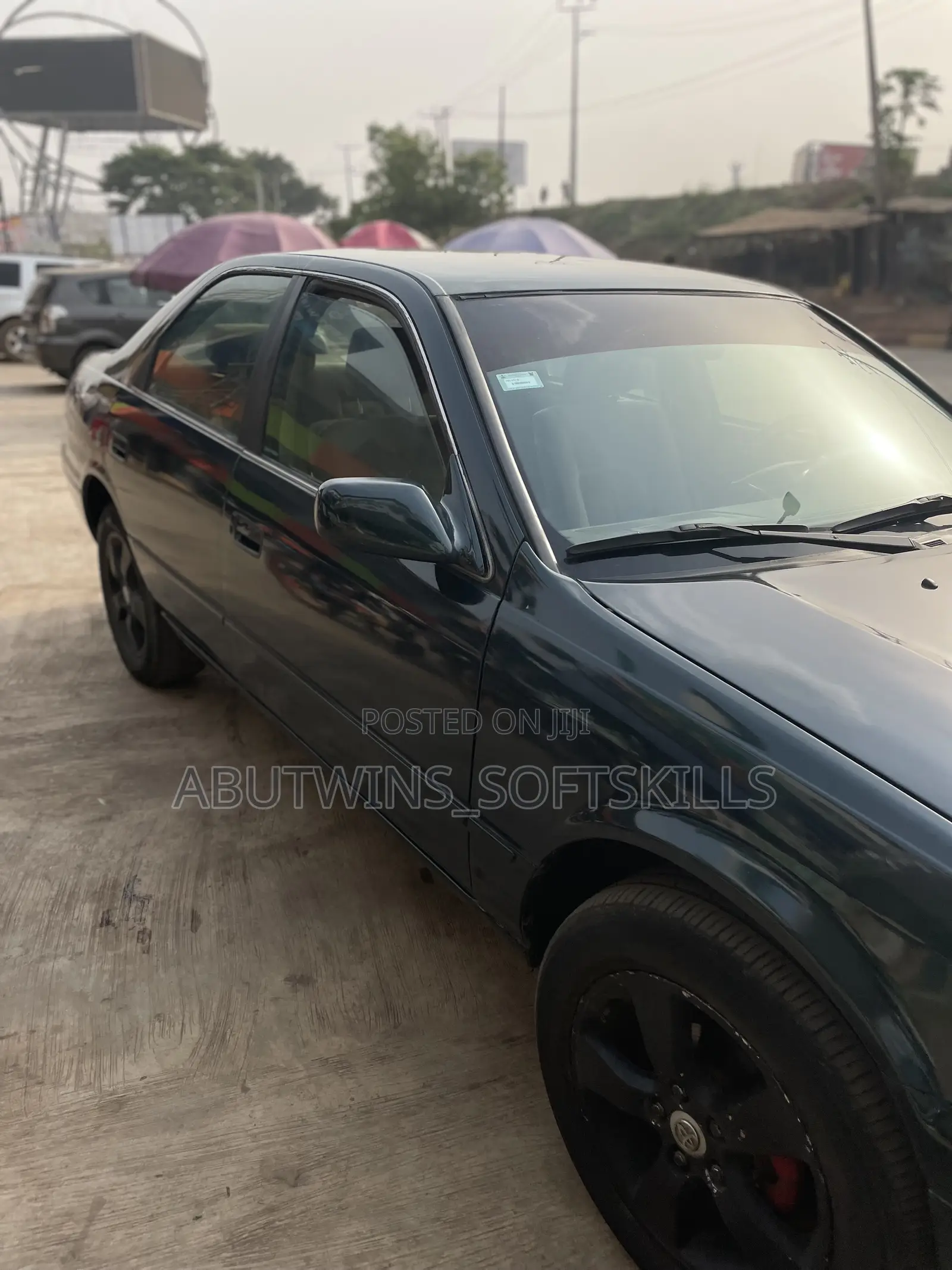 Toyota Camry 2000 Green