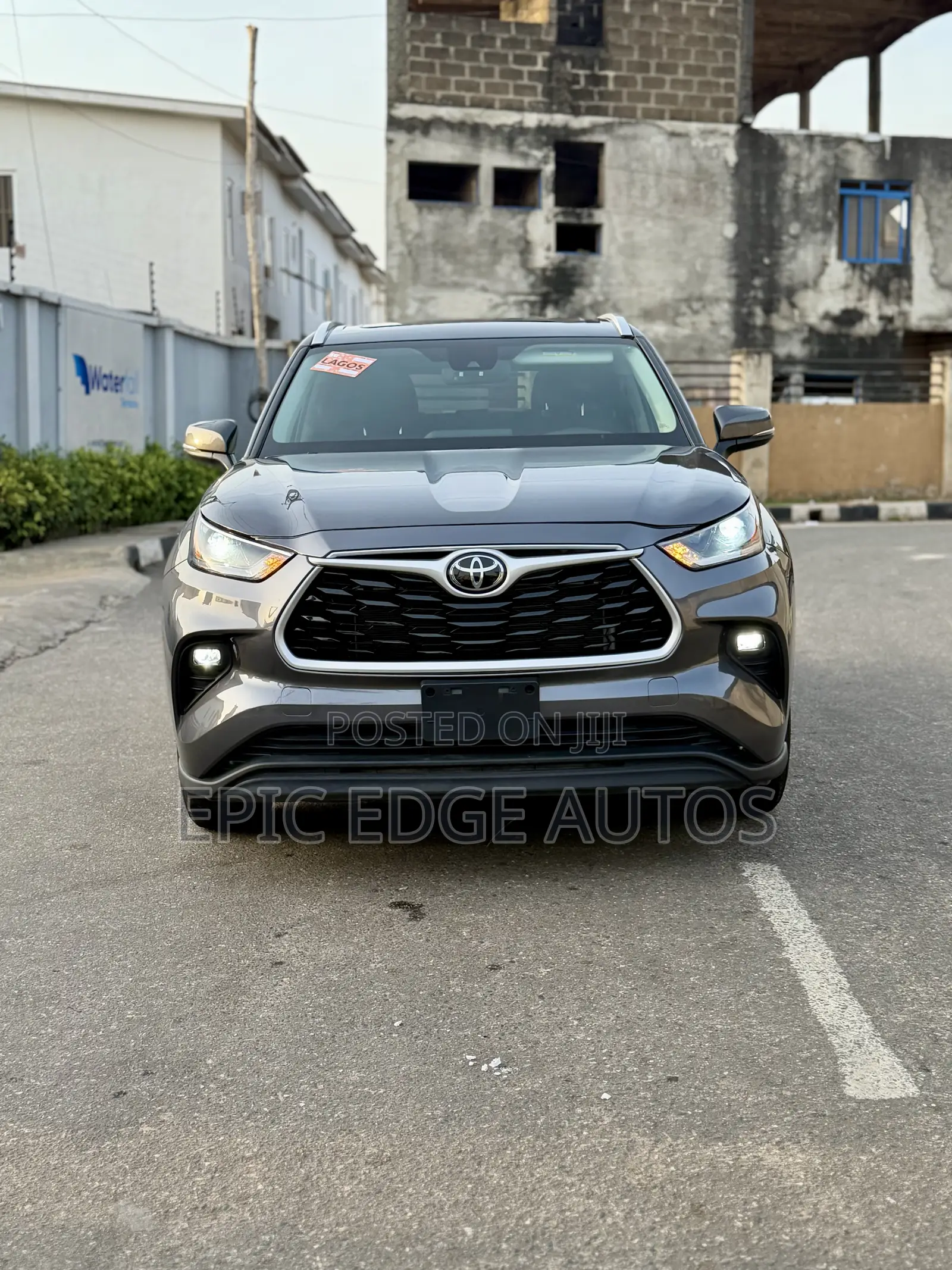 Toyota Highlander XLE AWD 2023 Gray