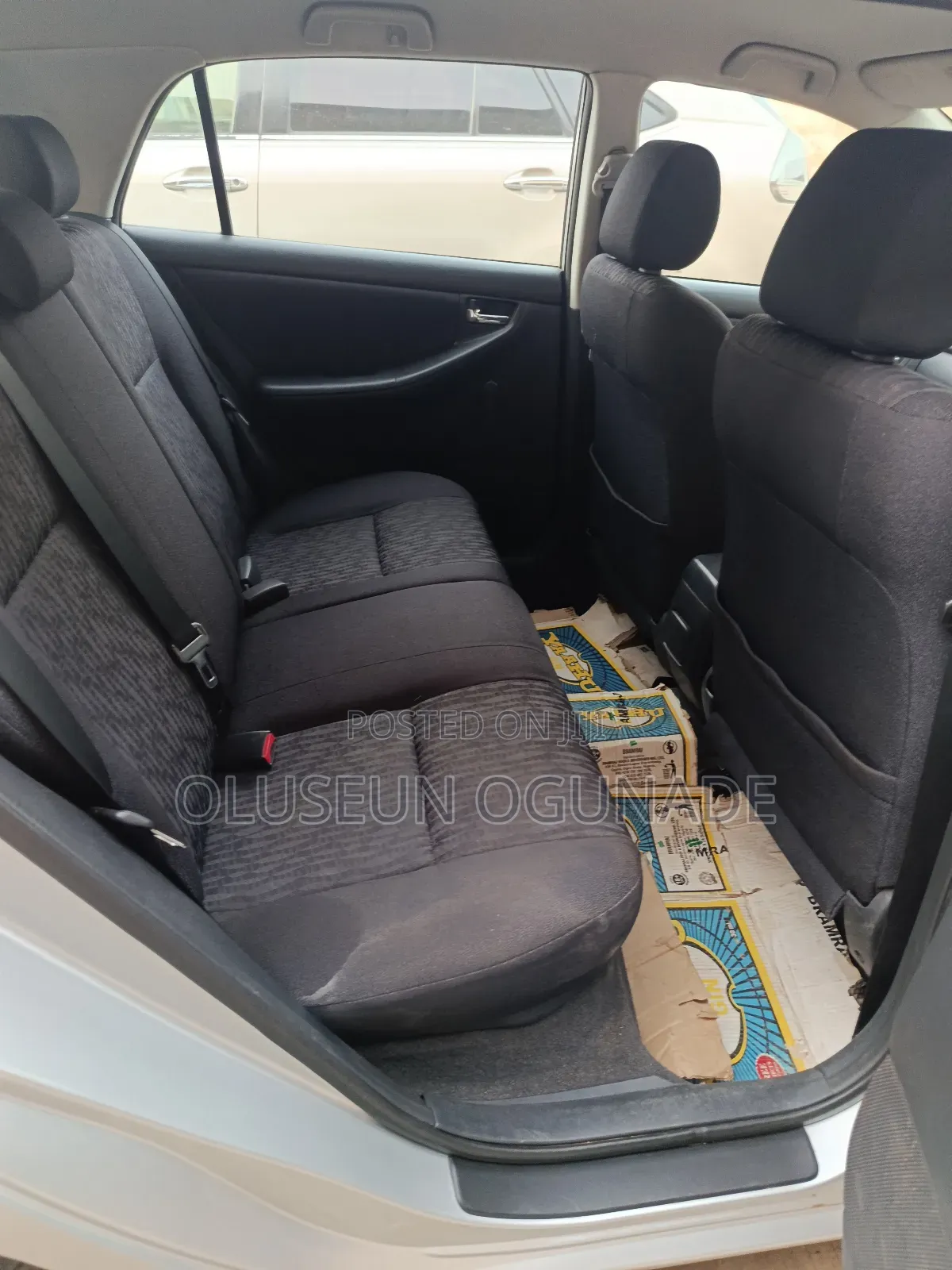 Toyota Corolla Sedan Automatic 2004 Silver