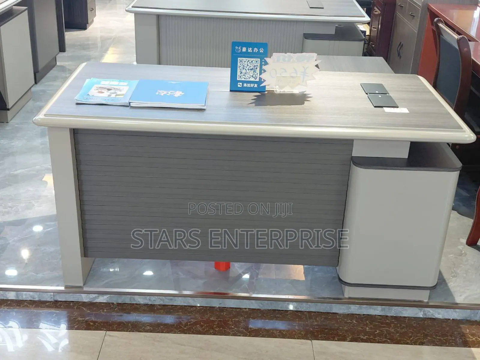 Office Table With Detachable Drawer