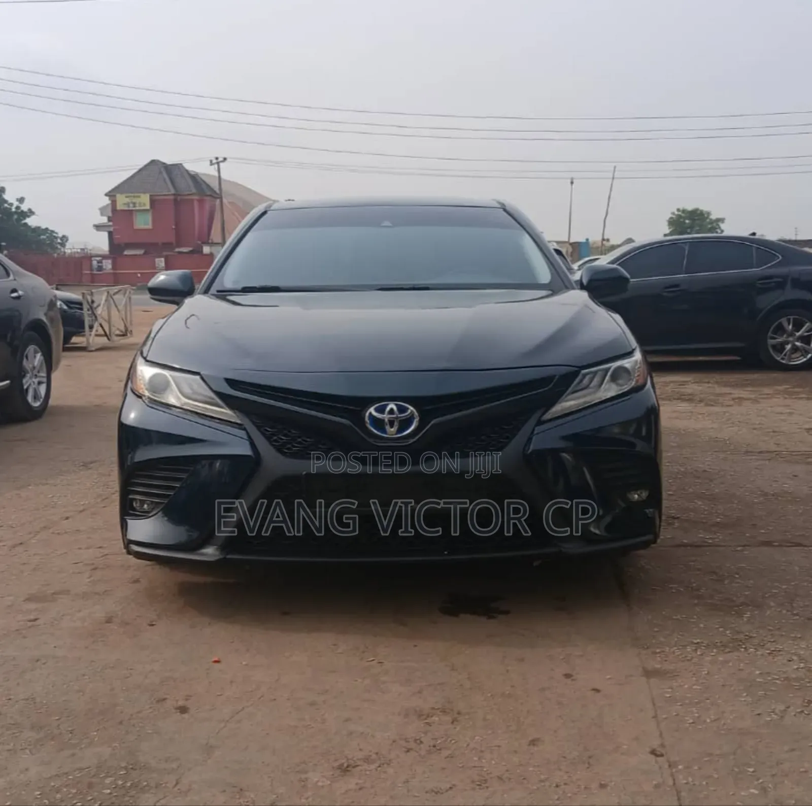 Toyota Camry SE FWD (2.5L 4cyl 8AM) 2018 Black