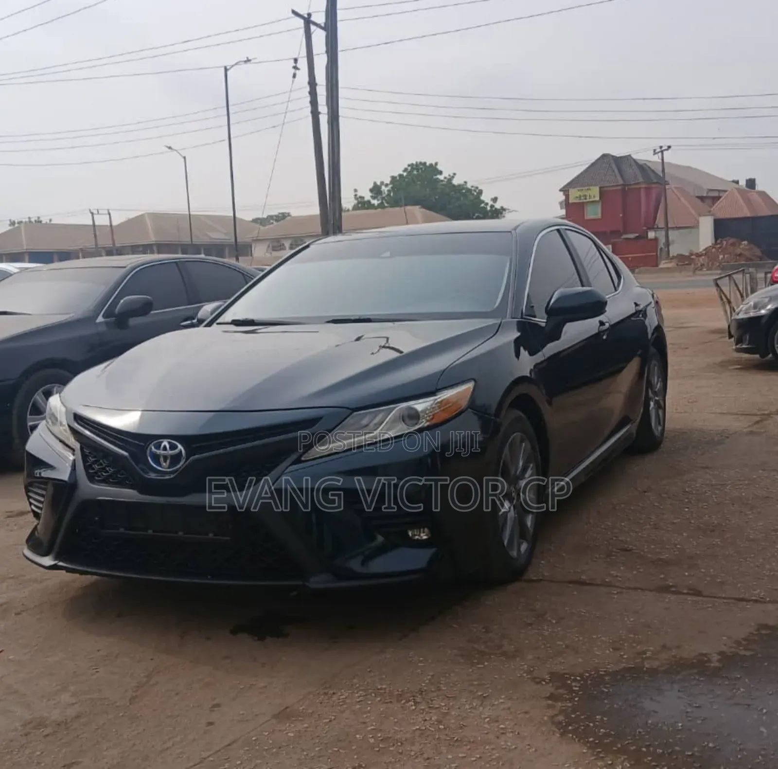 Toyota Camry SE FWD (2.5L 4cyl 8AM) 2018 Black