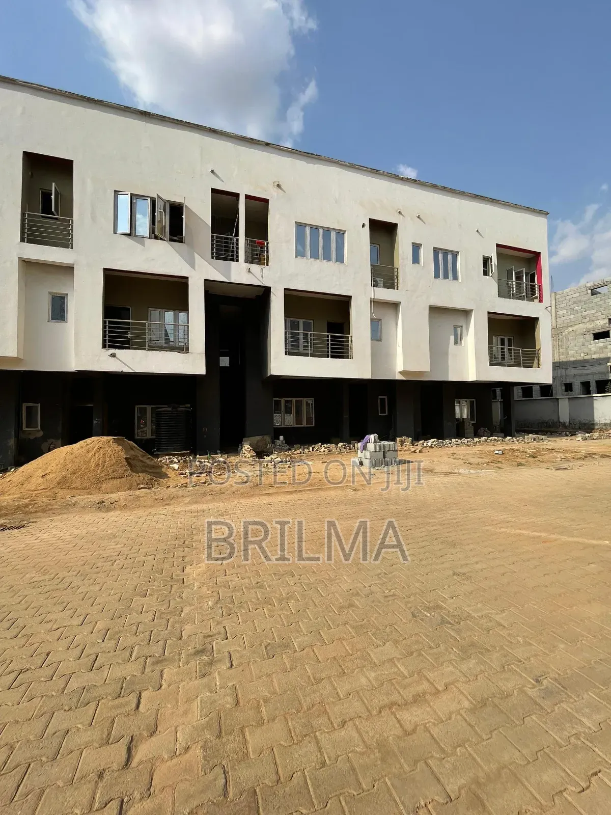3bdrm Block of Flats in Katampe (Main) for sale