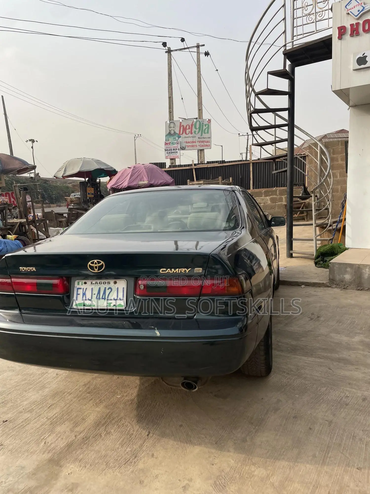 Toyota Camry 2000 Green
