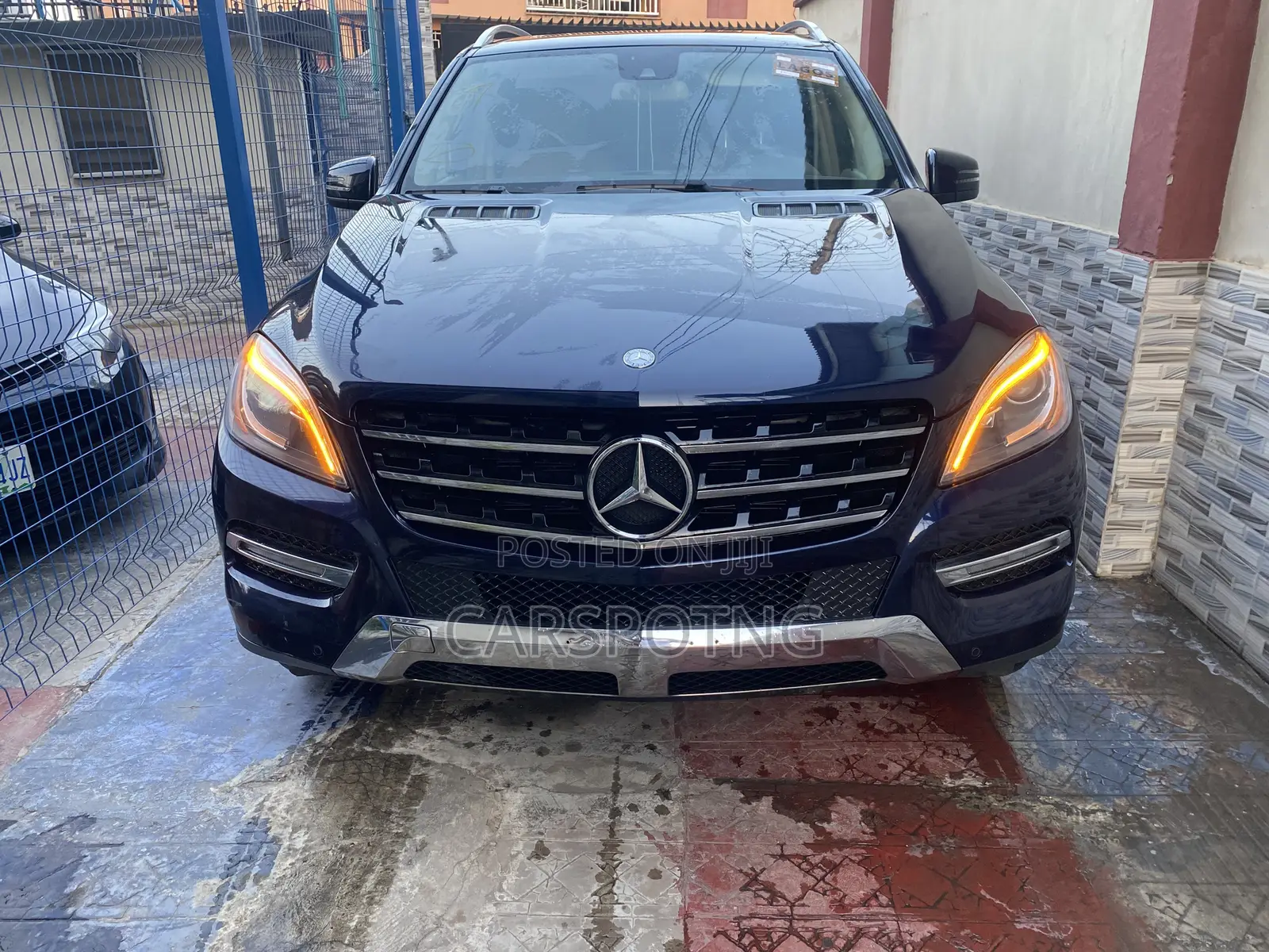 Mercedes-Benz M Class ML350 4MATIC 4dr SUV AWD (3.5L 6cyl 7A) 2014 Blue