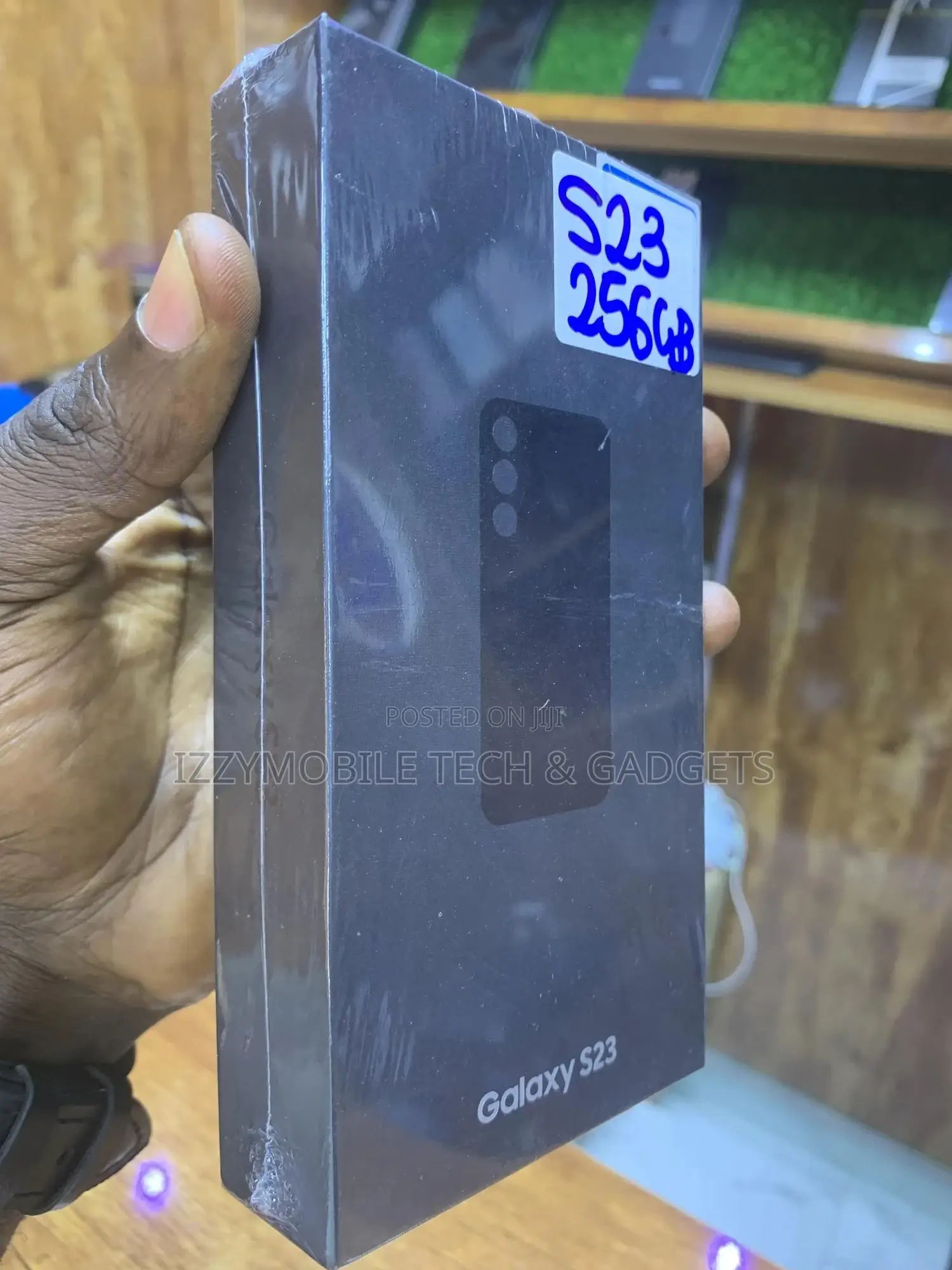 New Samsung Galaxy S23 256 GB