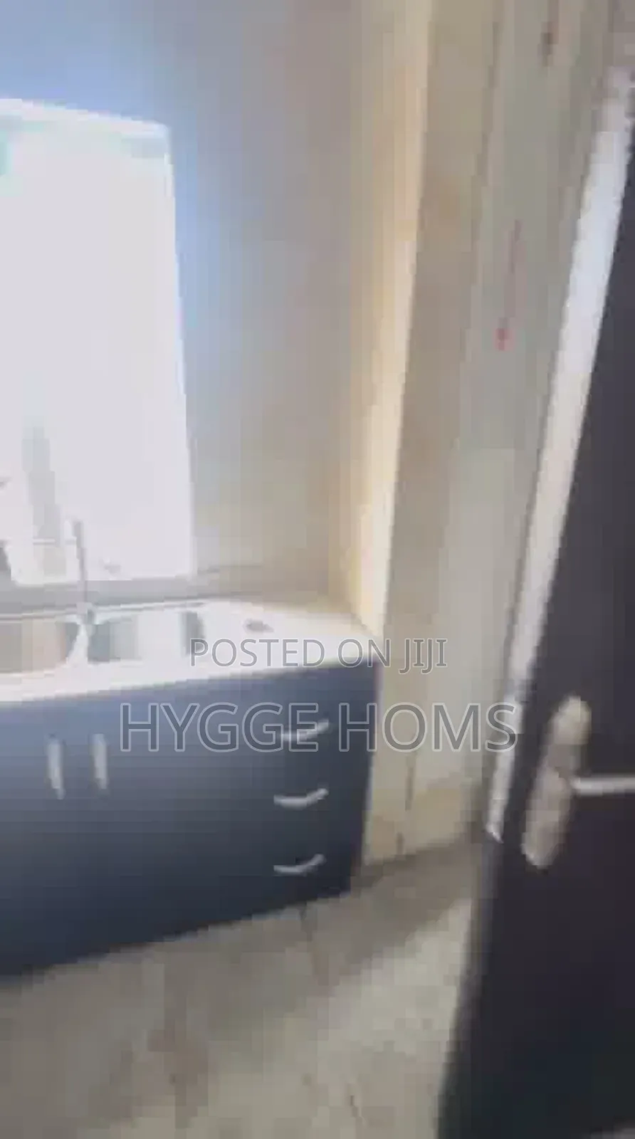 3bdrm Apartment in Oniru Victoria for rent