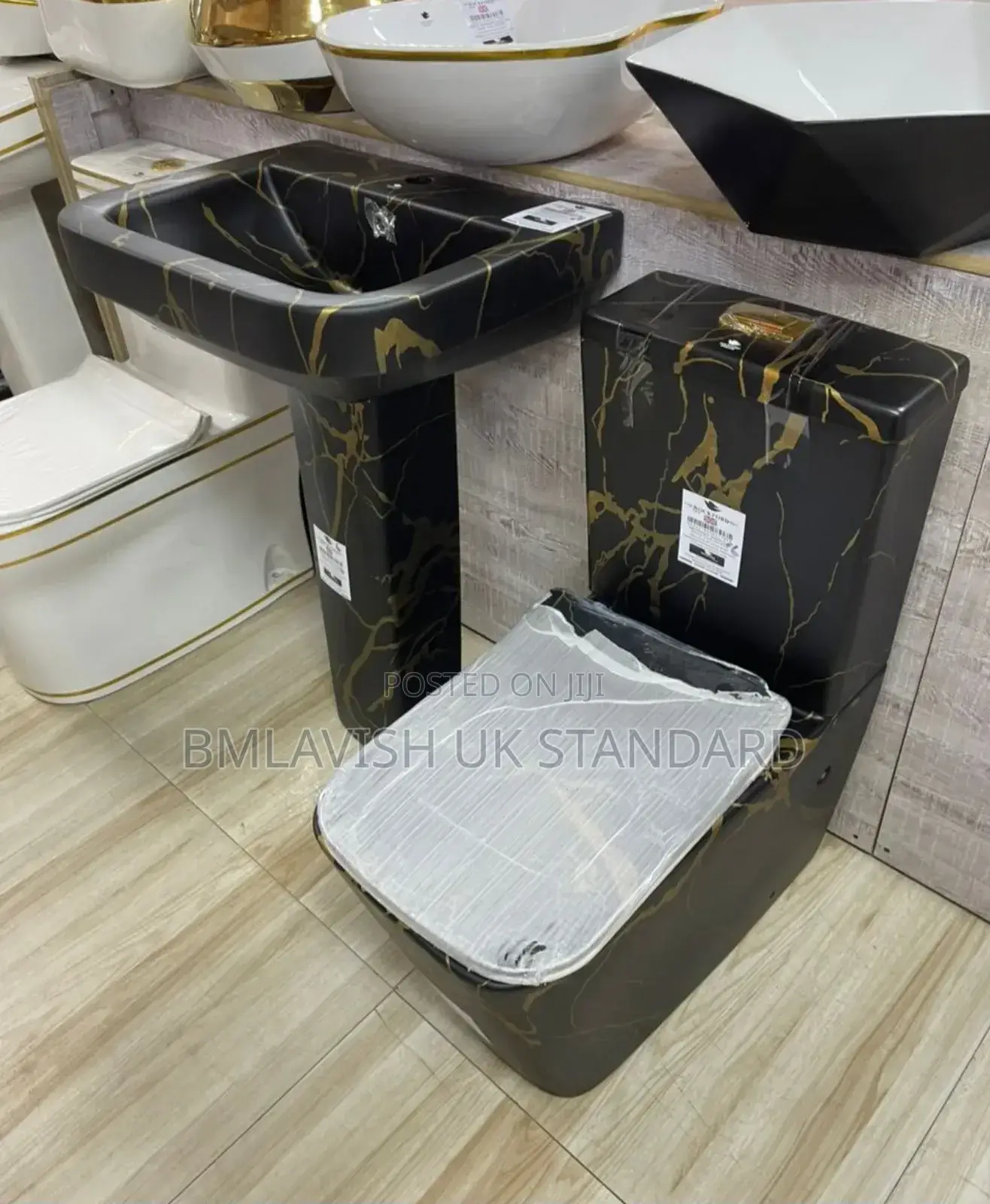 England Black Gold Marble Water Closet Set With Wash Hand Basin