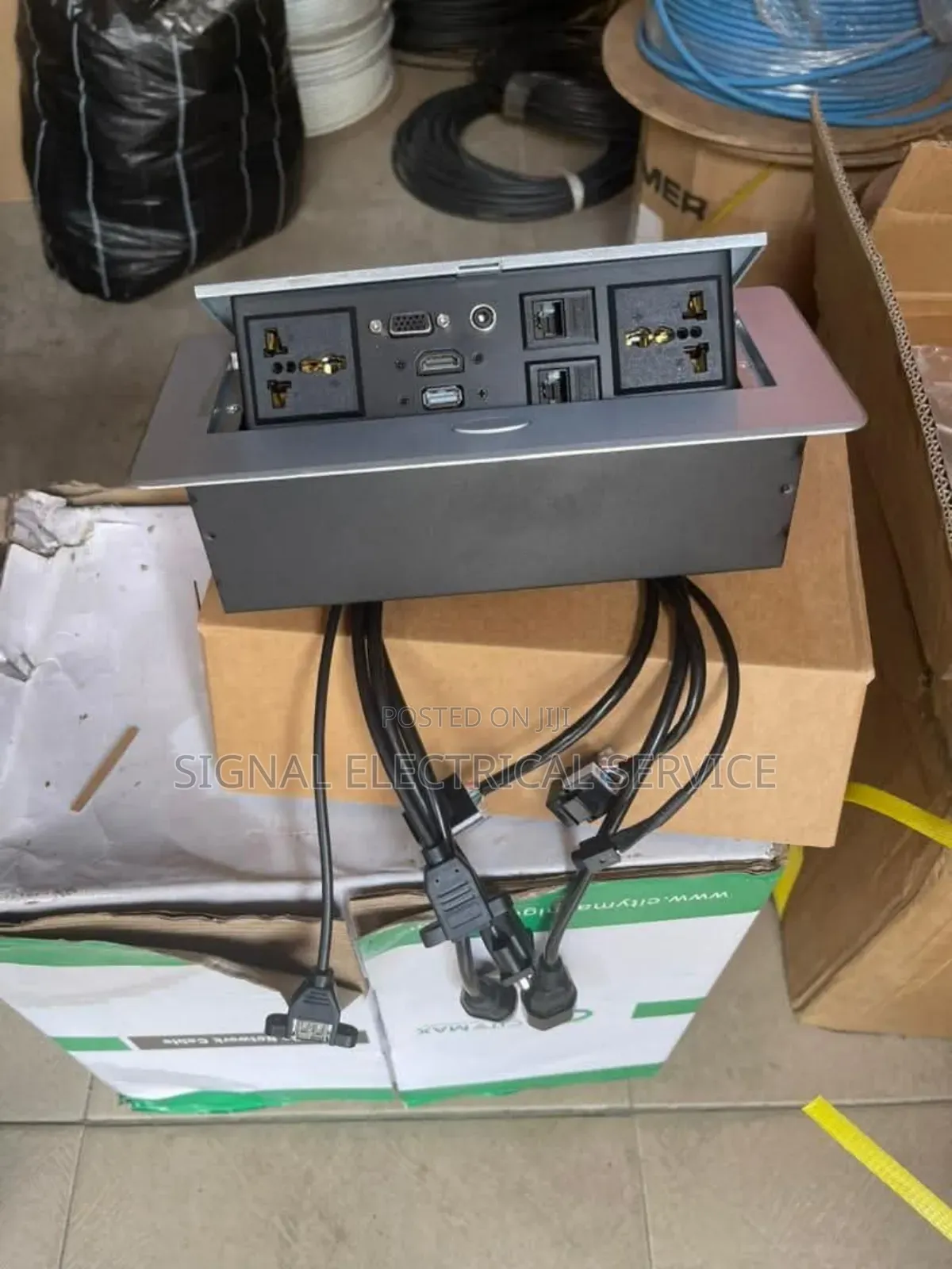 Table Socket Industrial