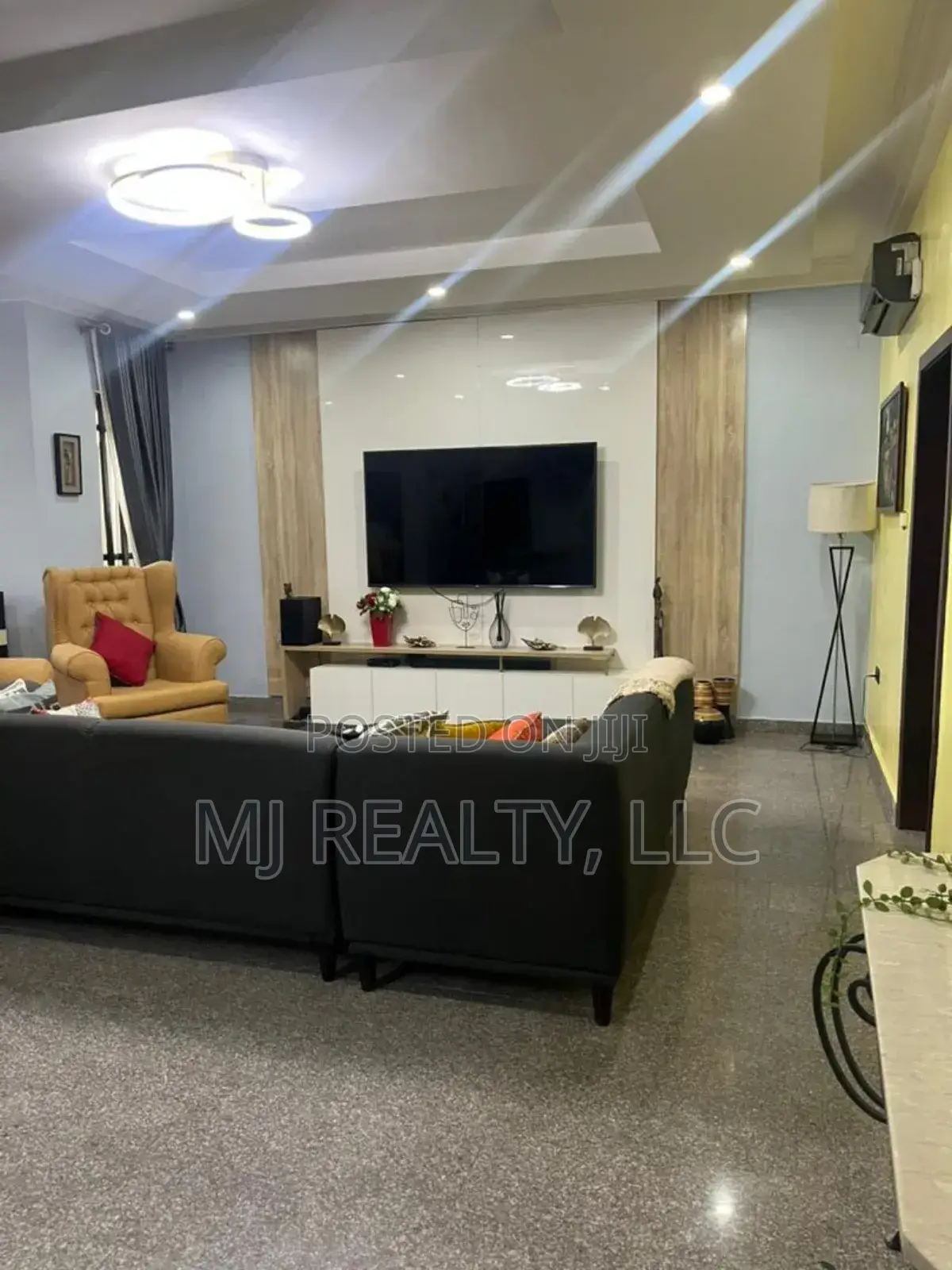 Furnished 4bdrm Duplex in Lekki Phase 1 for rent