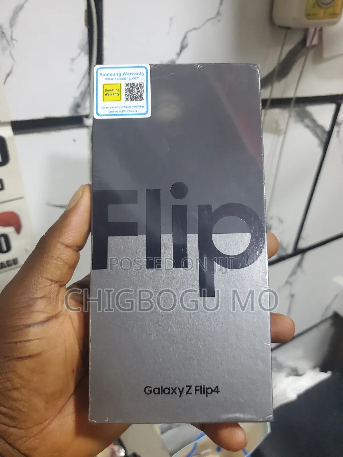 New Samsung Galaxy Z Flip4 256 GB