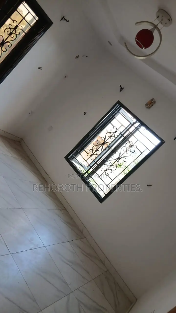 2bdrm Apartment in Asaka Elebu,Close To, Akala Express for rent