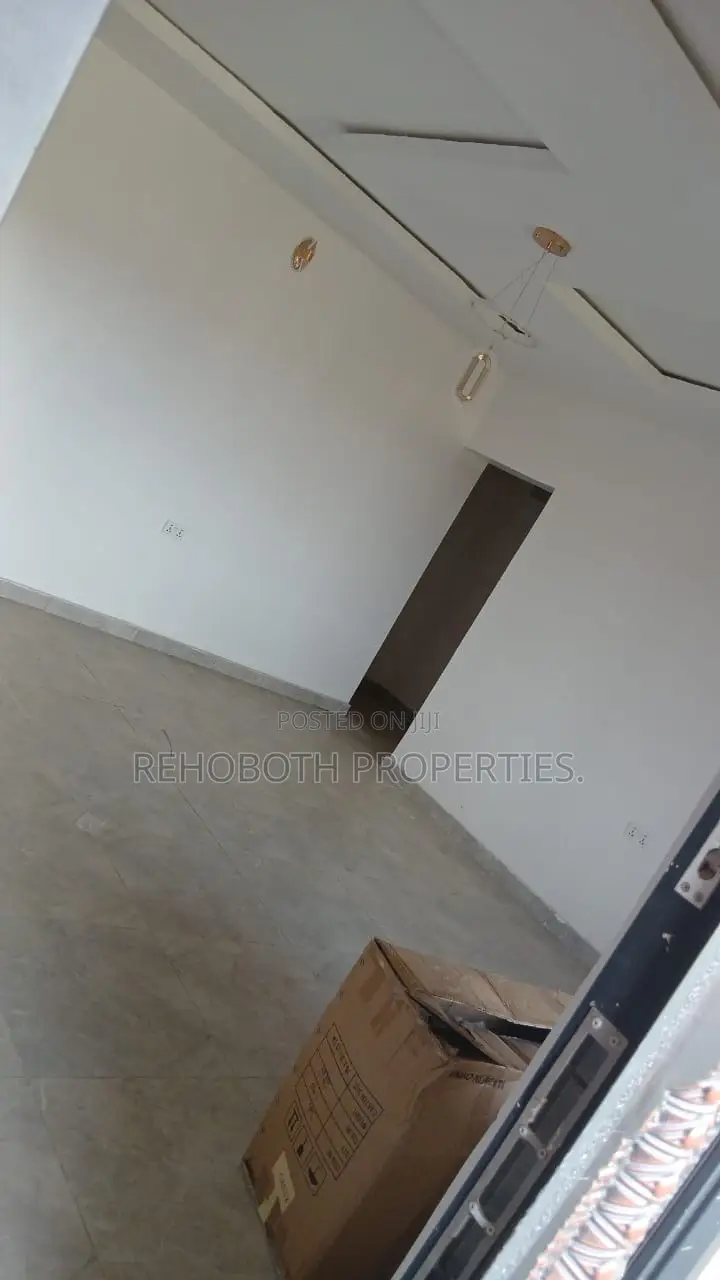 2bdrm Apartment in Asaka Elebu,Close To, Akala Express for rent