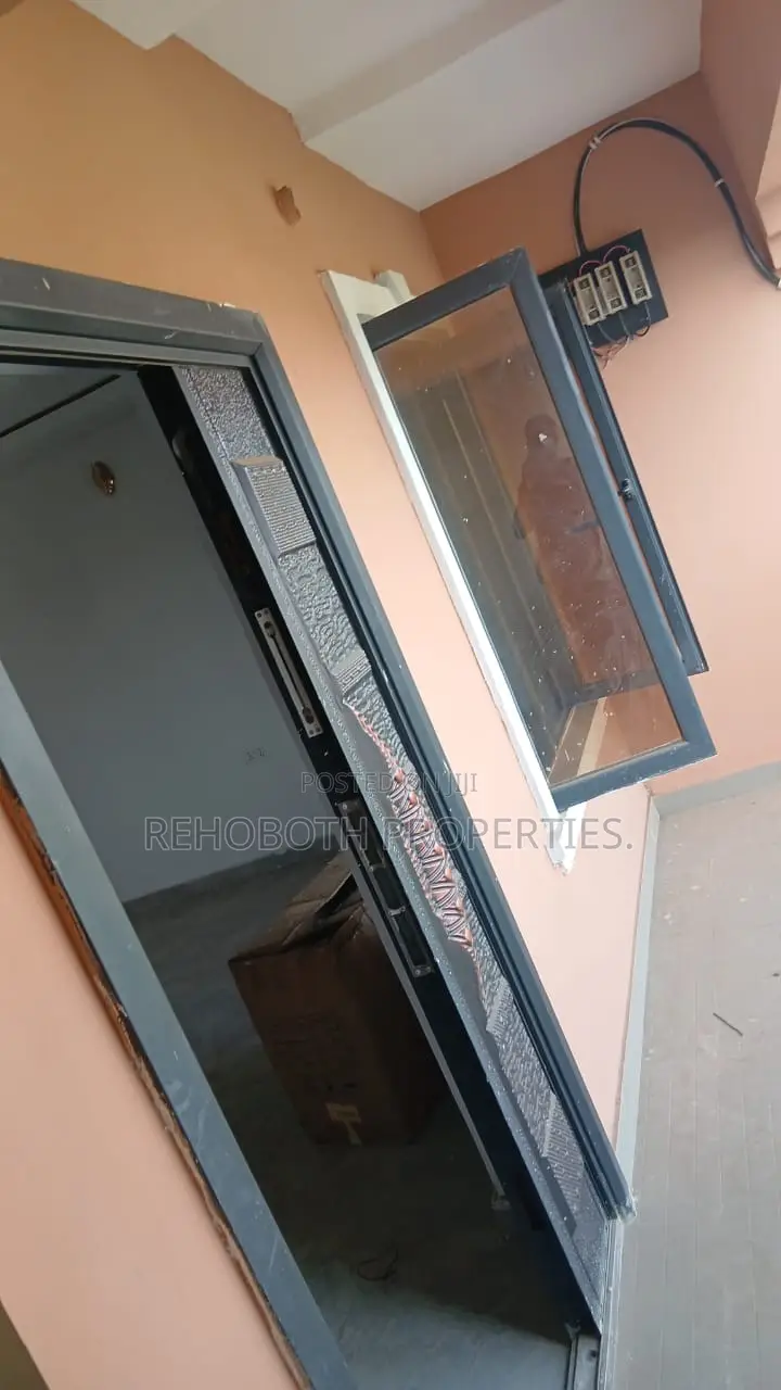 2bdrm Apartment in Asaka Elebu,Close To, Akala Express for rent