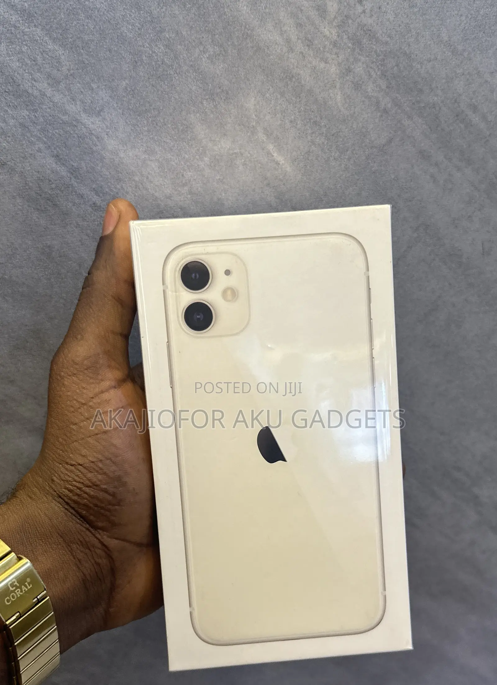 New Apple iPhone 11 128 GB White