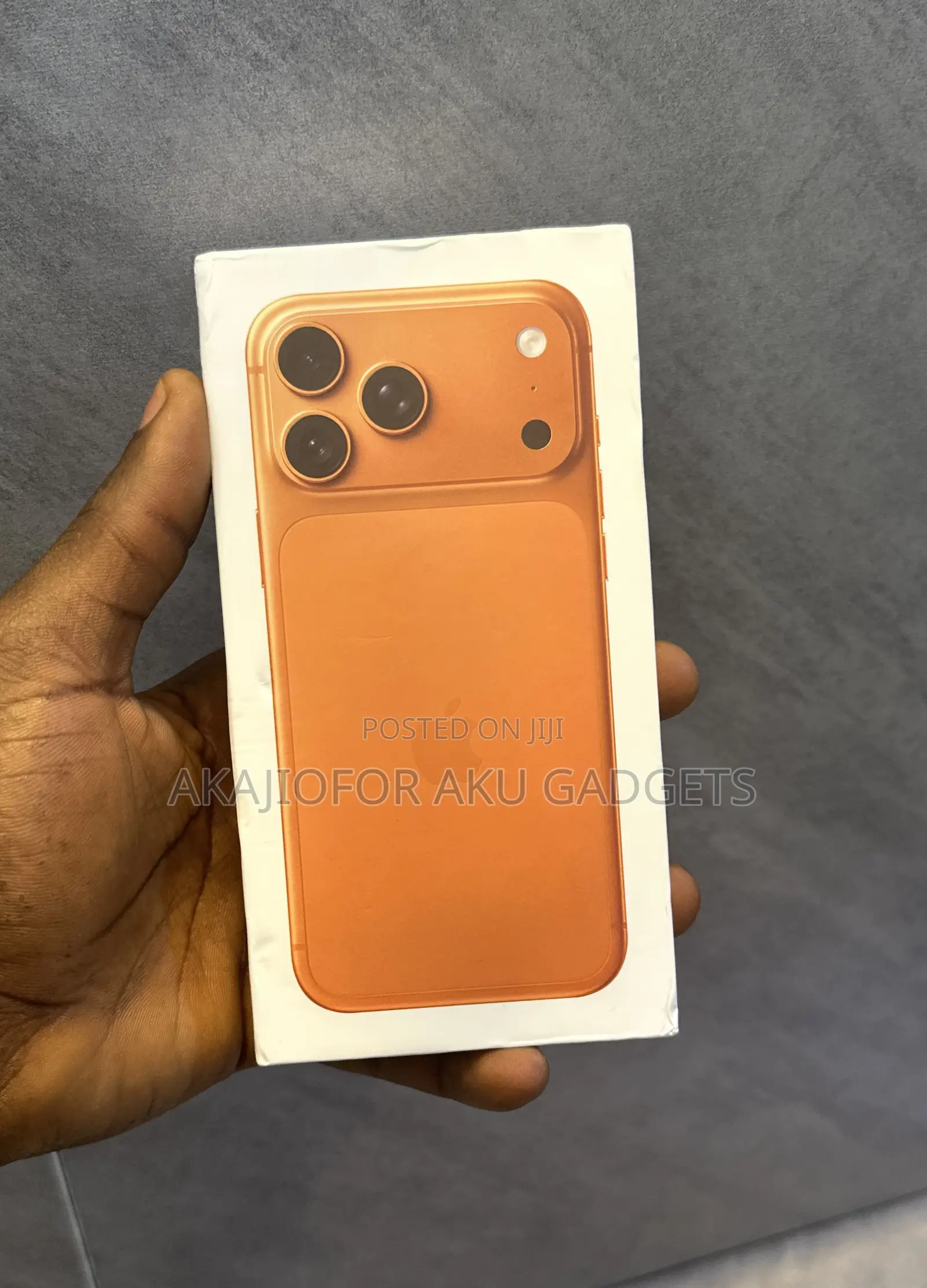 New Apple iPhone XR 128 GB Orange