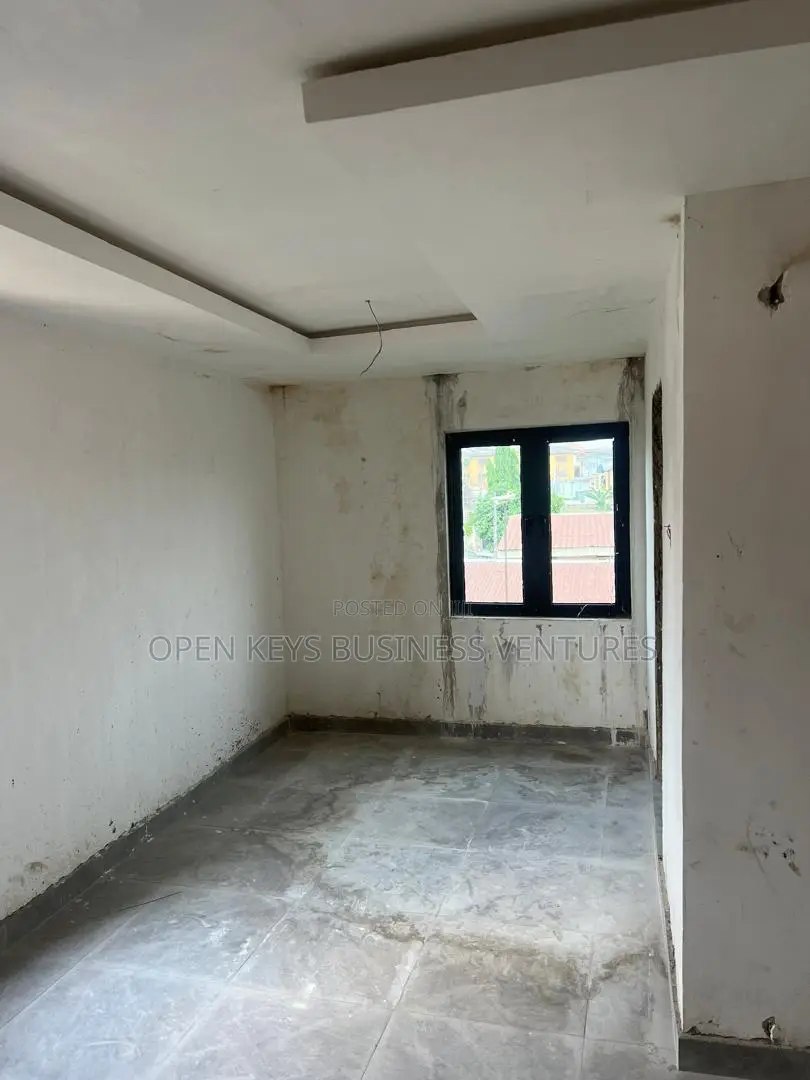 4bdrm Duplex in Majerita Hotel, Adeoyo for sale