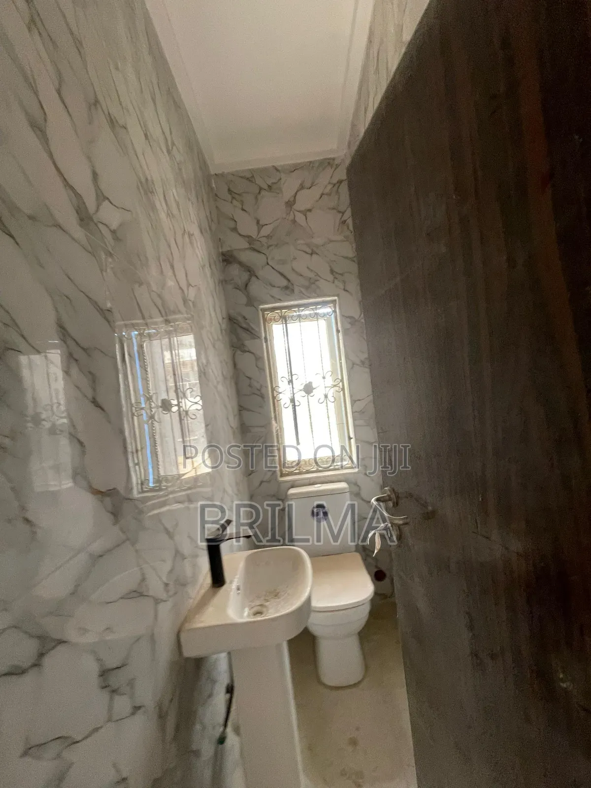 5bdrm Duplex in Katampe (Main) for sale