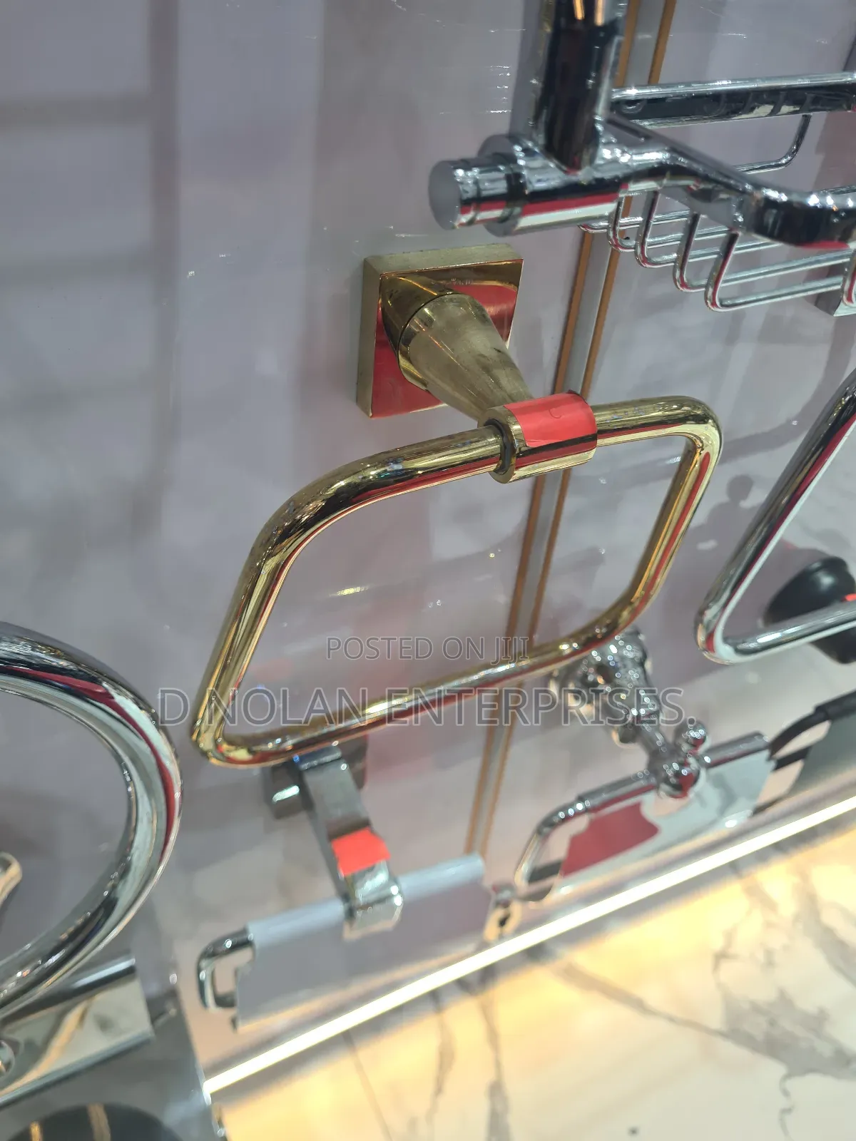 Quality Hand Towel  Hanger