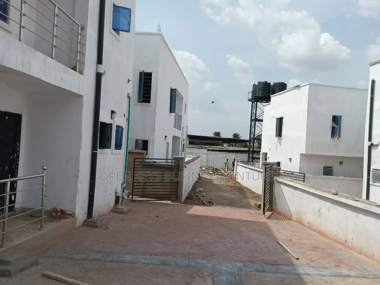 4bdrm Duplex in Adeyi, Old Bodija for sale