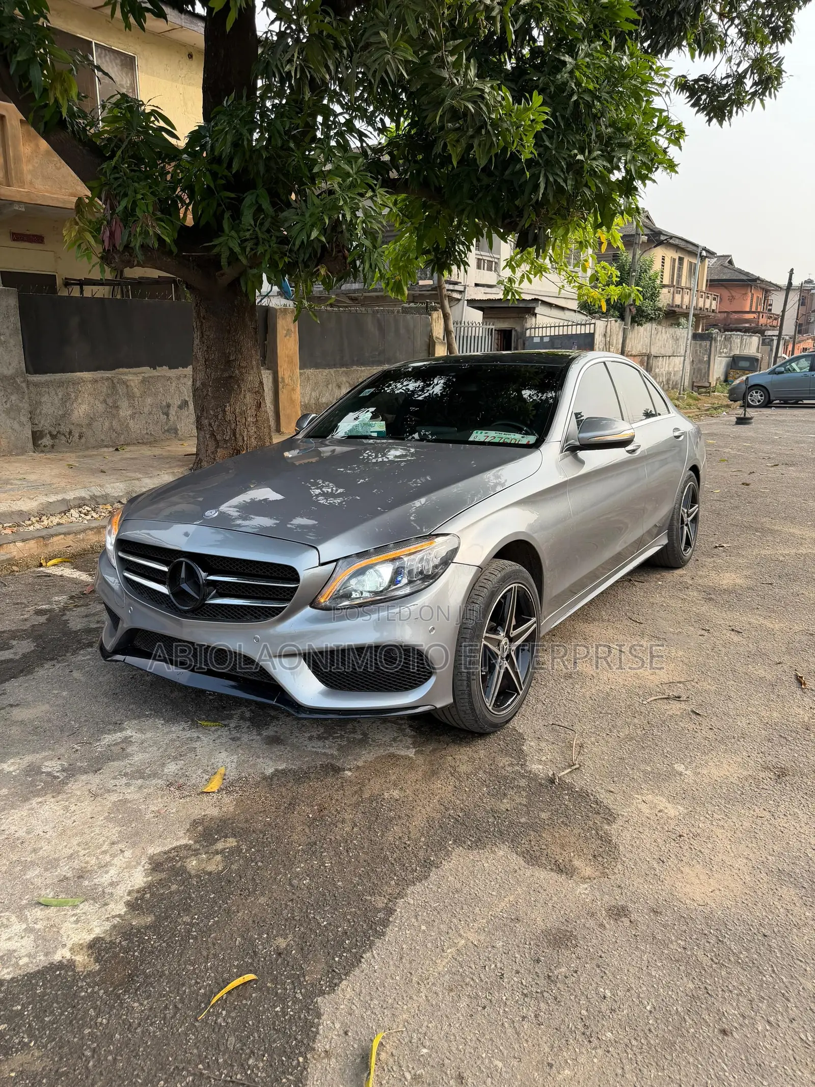 Mercedes-Benz C300 Luxury 4dr AWD 4Matic Sedan (2.0L 4cyl 7A) 2015 Gray