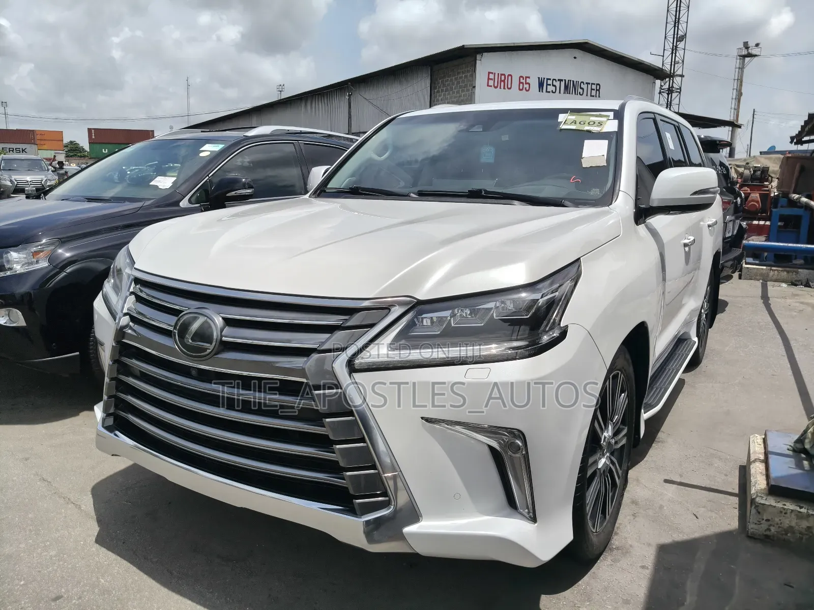Lexus LX 570 (5 seats) AWD 2019 White