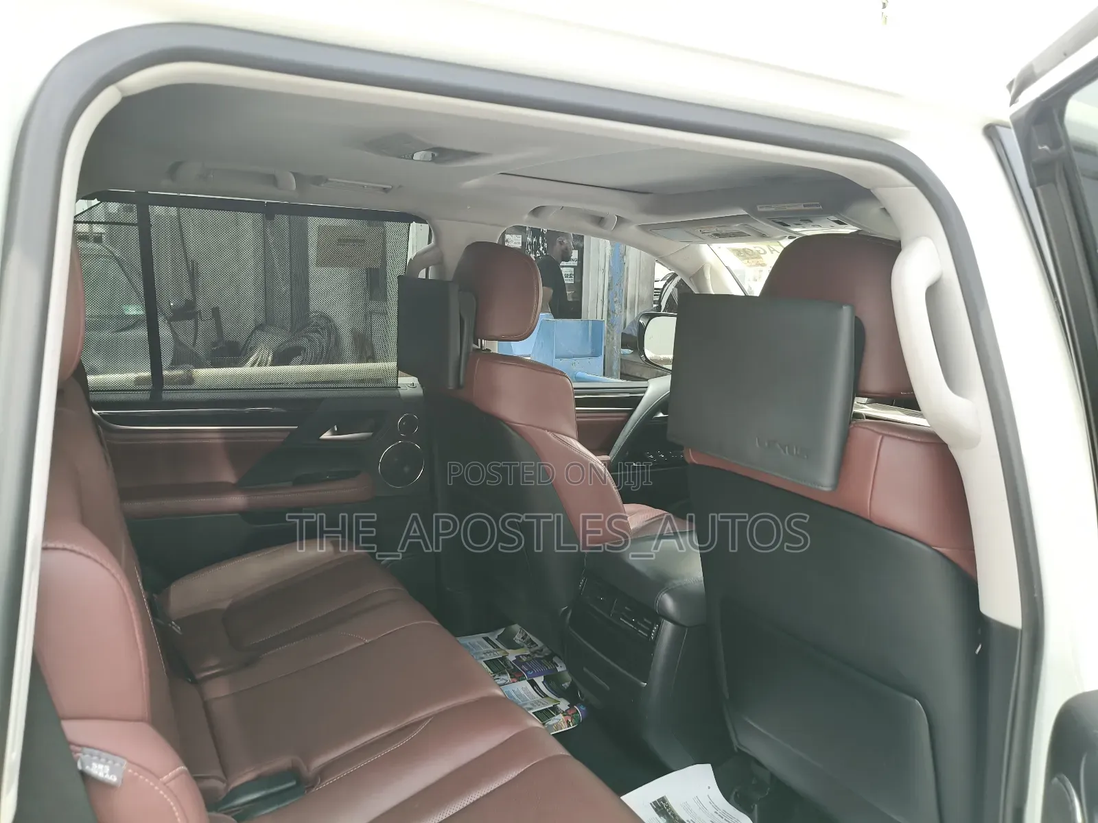 Lexus LX 570 (5 seats) AWD 2019 White